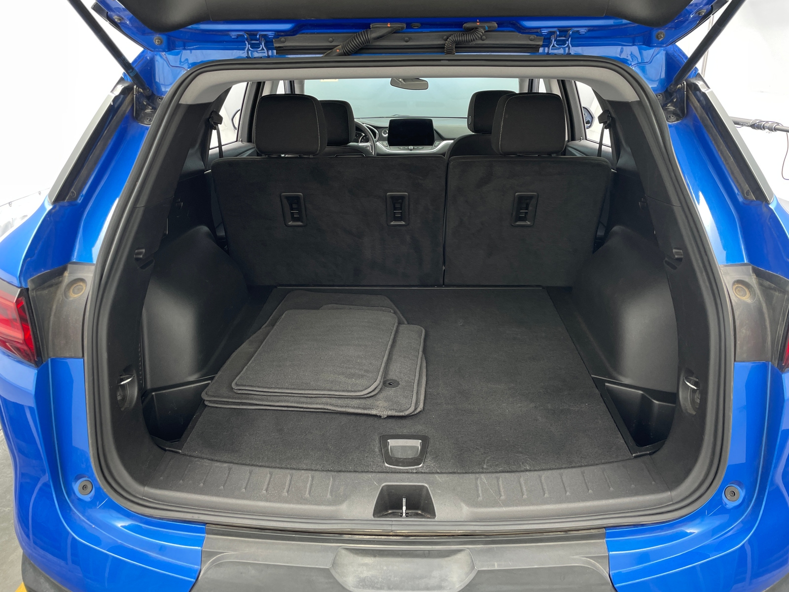 Thumbnail: 2025 Chevrolet Blazer - 7