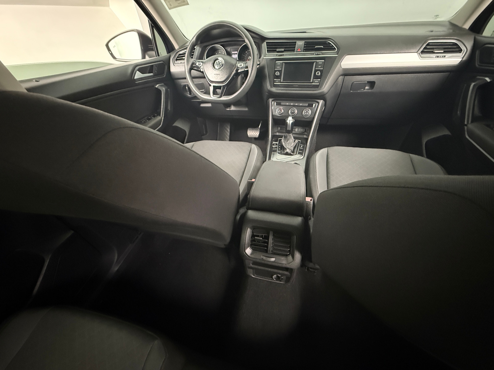 Thumbnail: 2019 Volkswagen Tiguan - 3