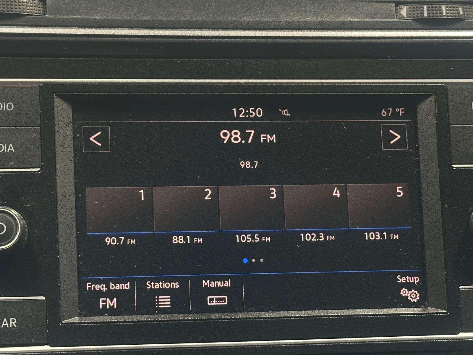 Thumbnail: 2019 Volkswagen Tiguan - 4