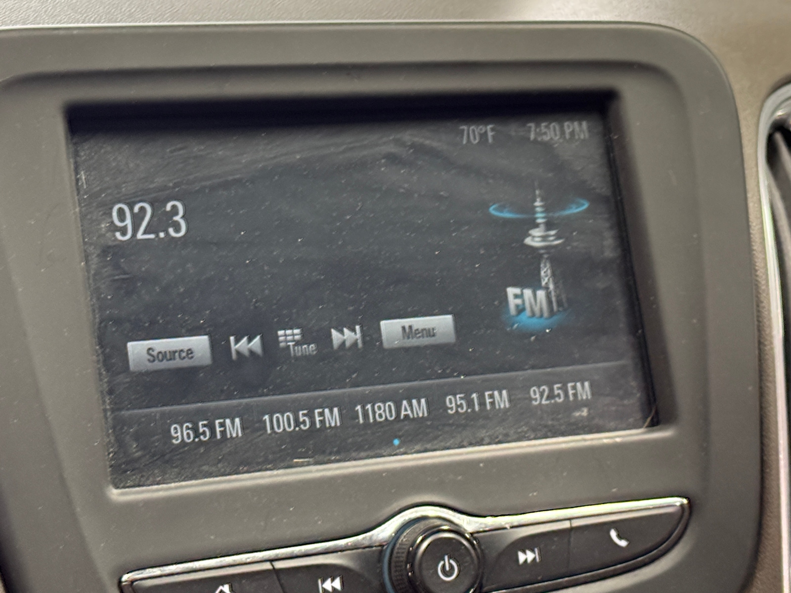 Thumbnail: 2016 Chevrolet Malibu - 3