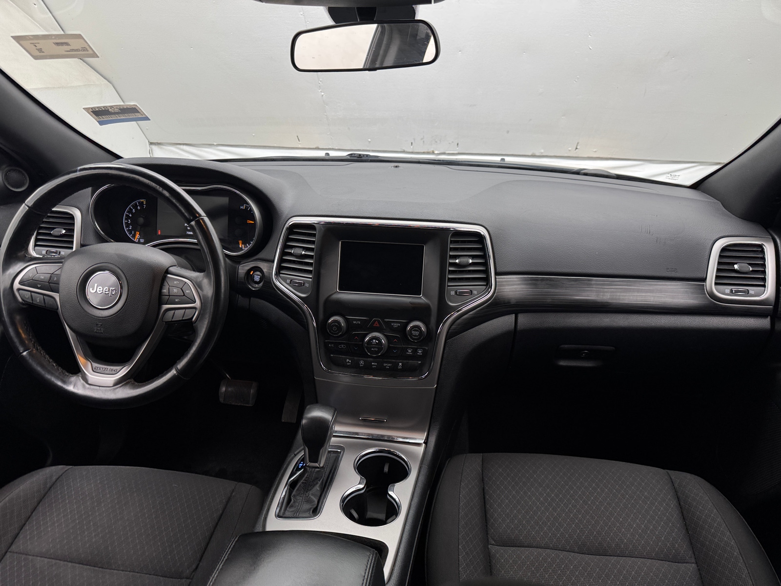 Thumbnail: 2019 Jeep Grand Cherokee - 3