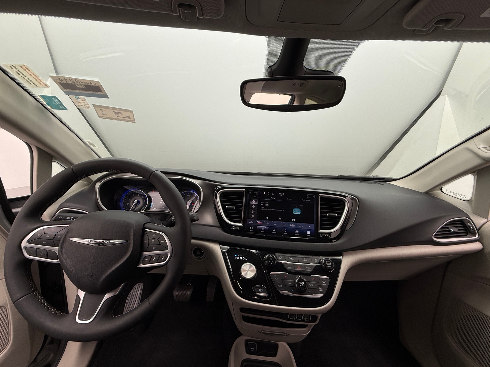 Thumbnail: 2024 Chrysler Pacifica - 2