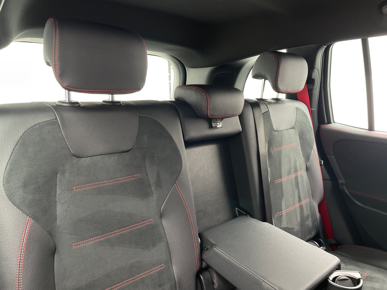 Thumbnail: 2025 Mercedes-Benz GLB - 6