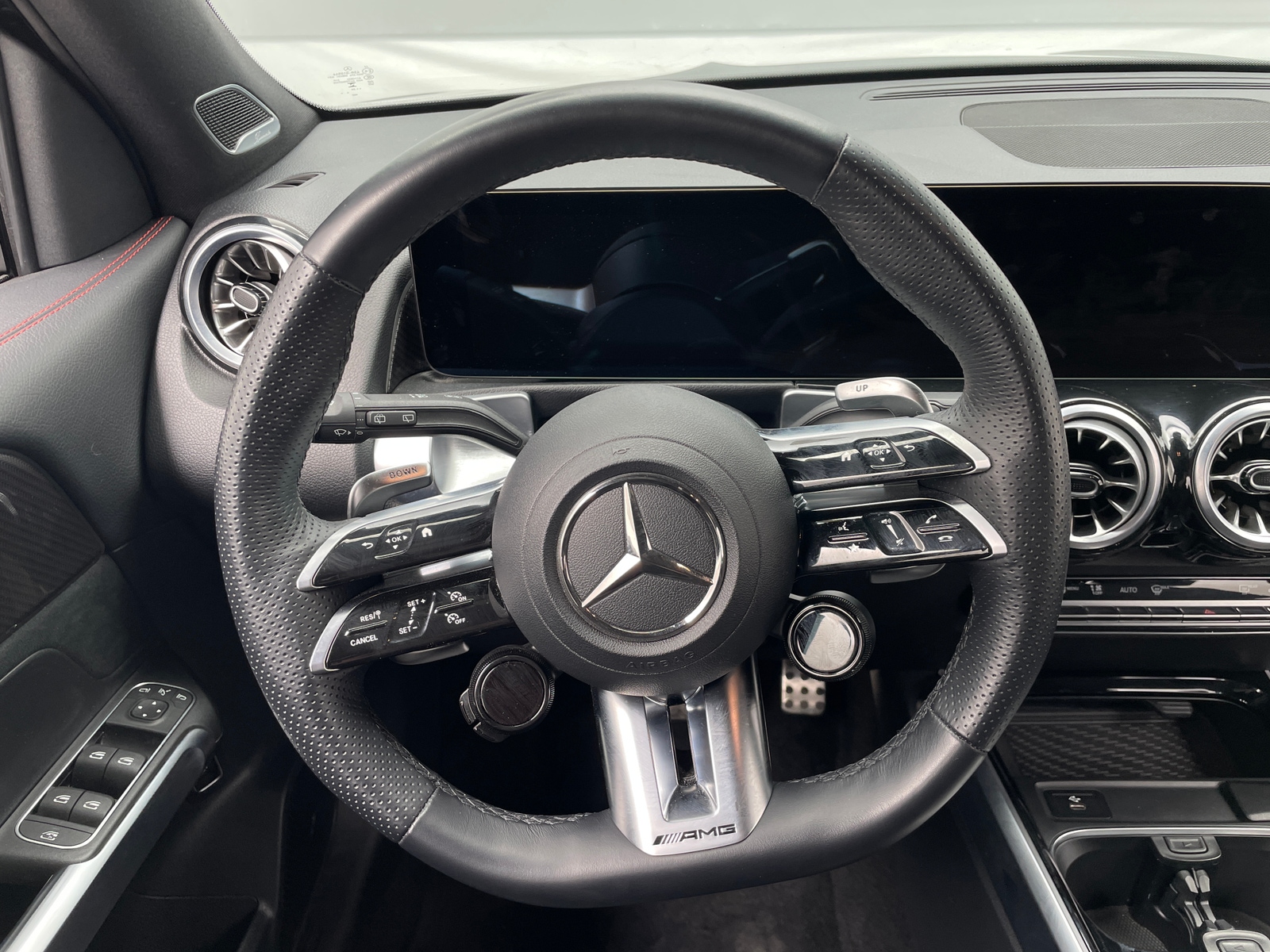 Thumbnail: 2025 Mercedes-Benz GLB - 5