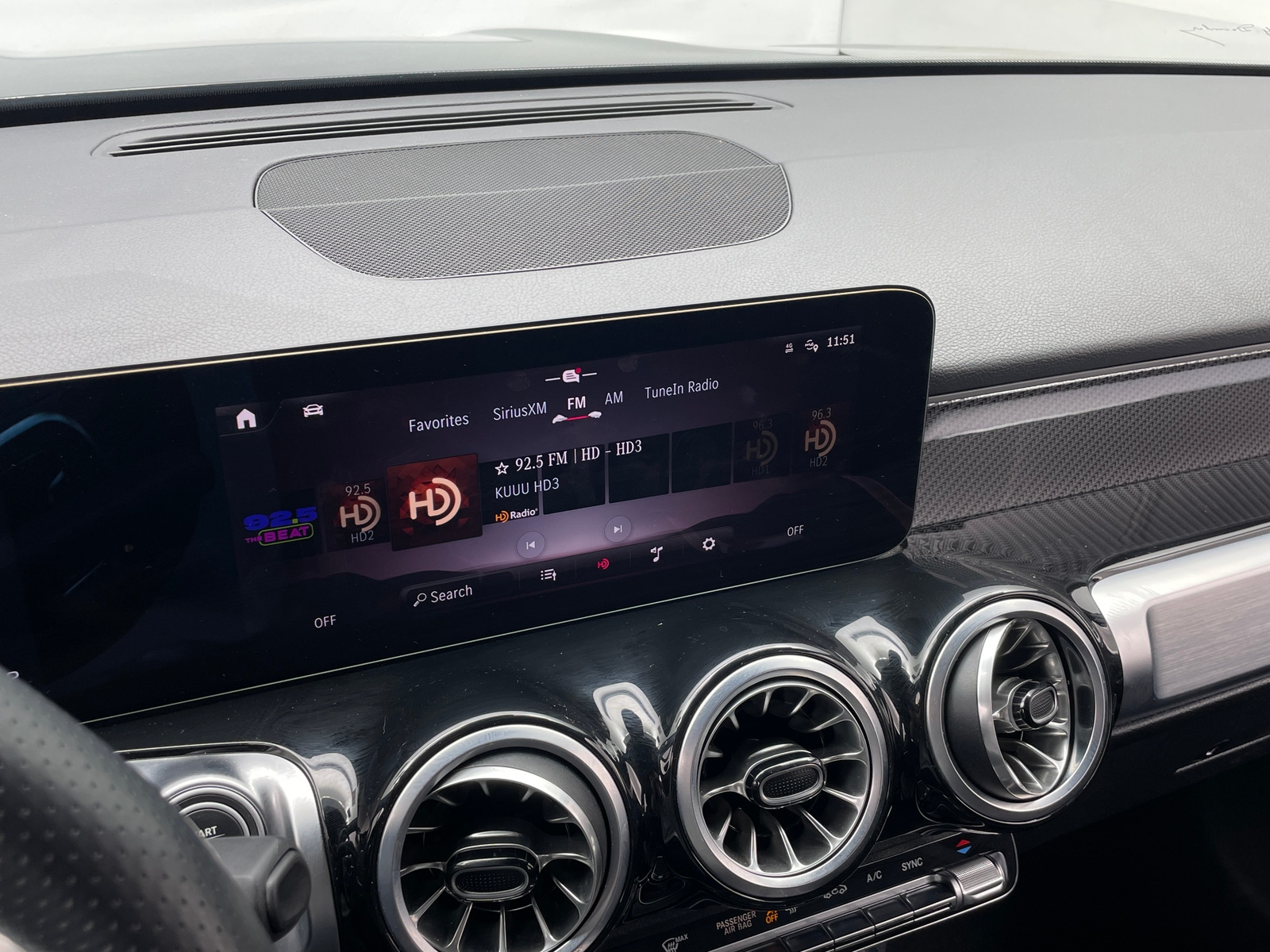 Thumbnail: 2025 Mercedes-Benz GLB - 4