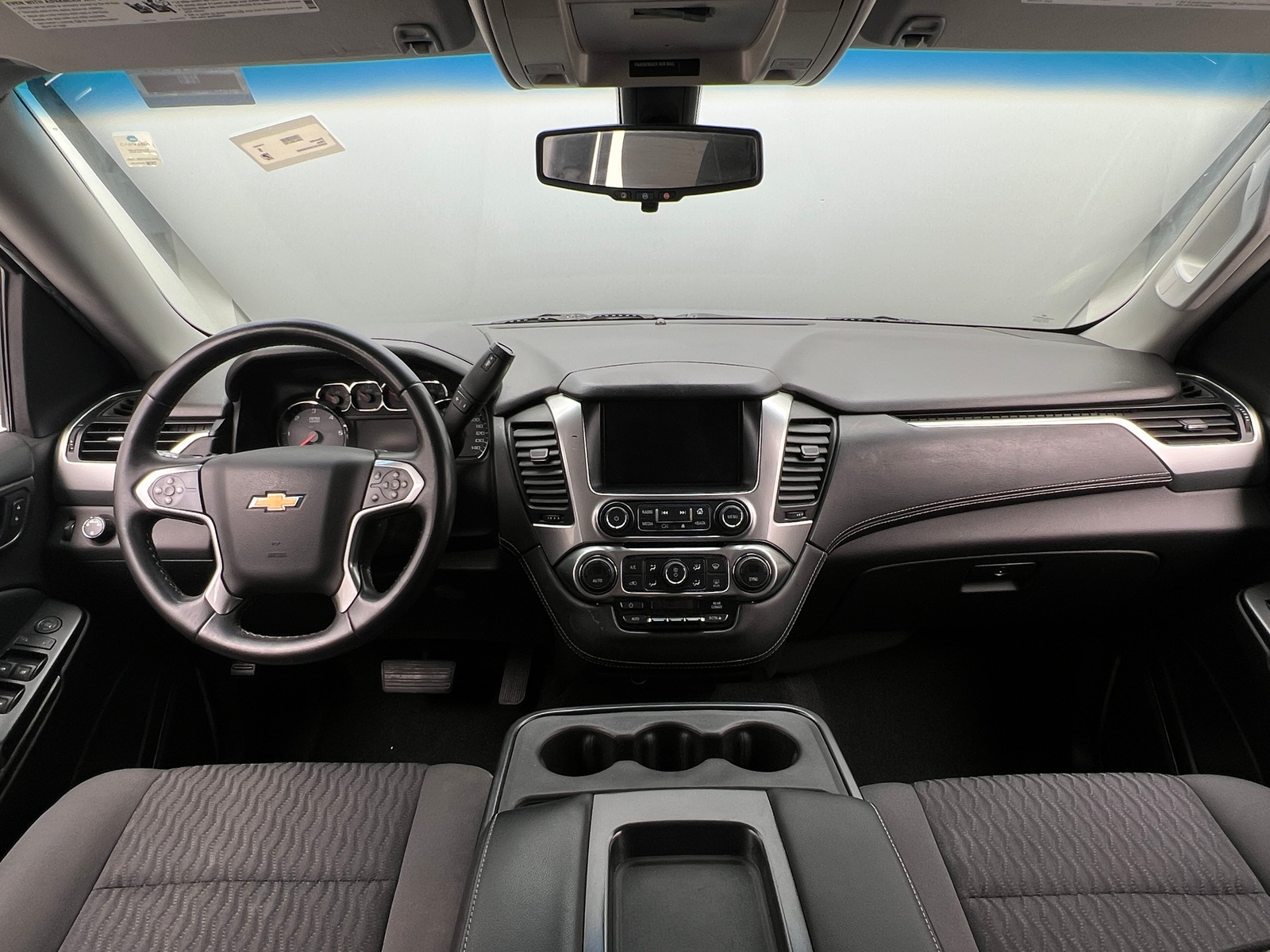 Thumbnail: 2016 Chevrolet Tahoe - 3