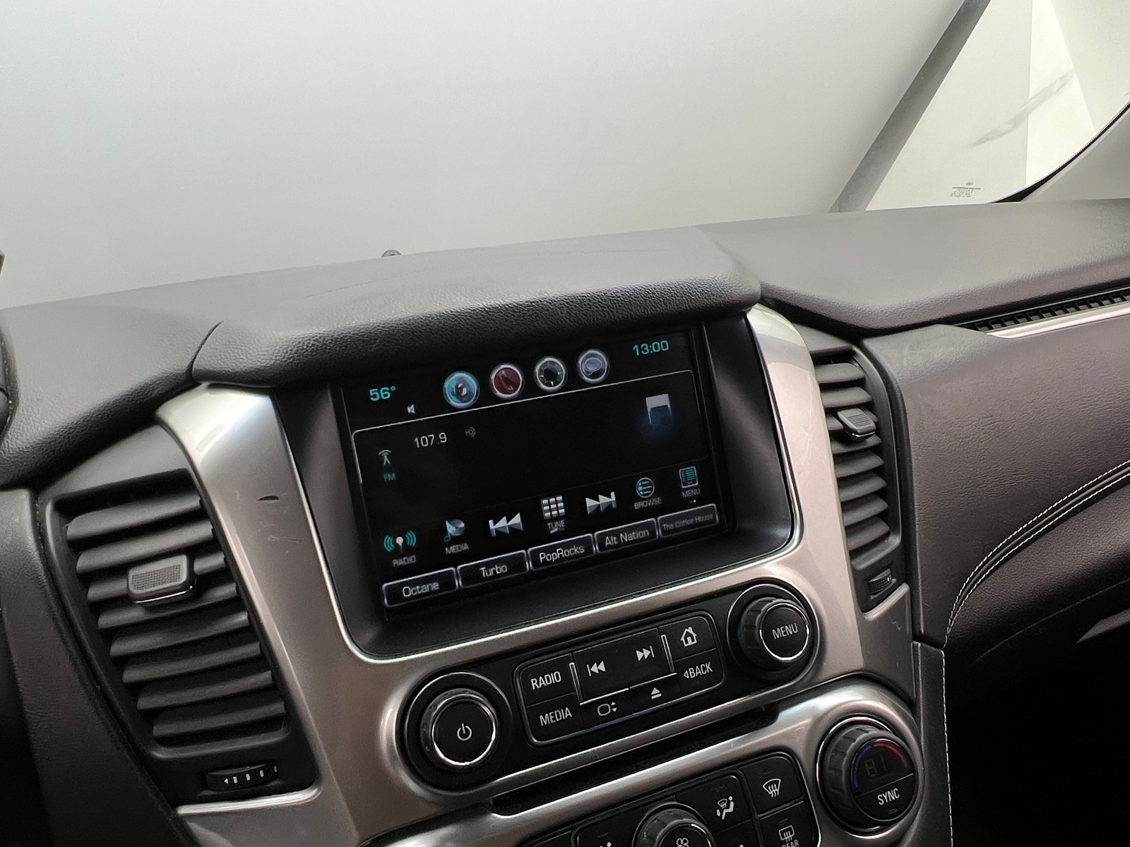 Thumbnail: 2016 Chevrolet Tahoe - 4