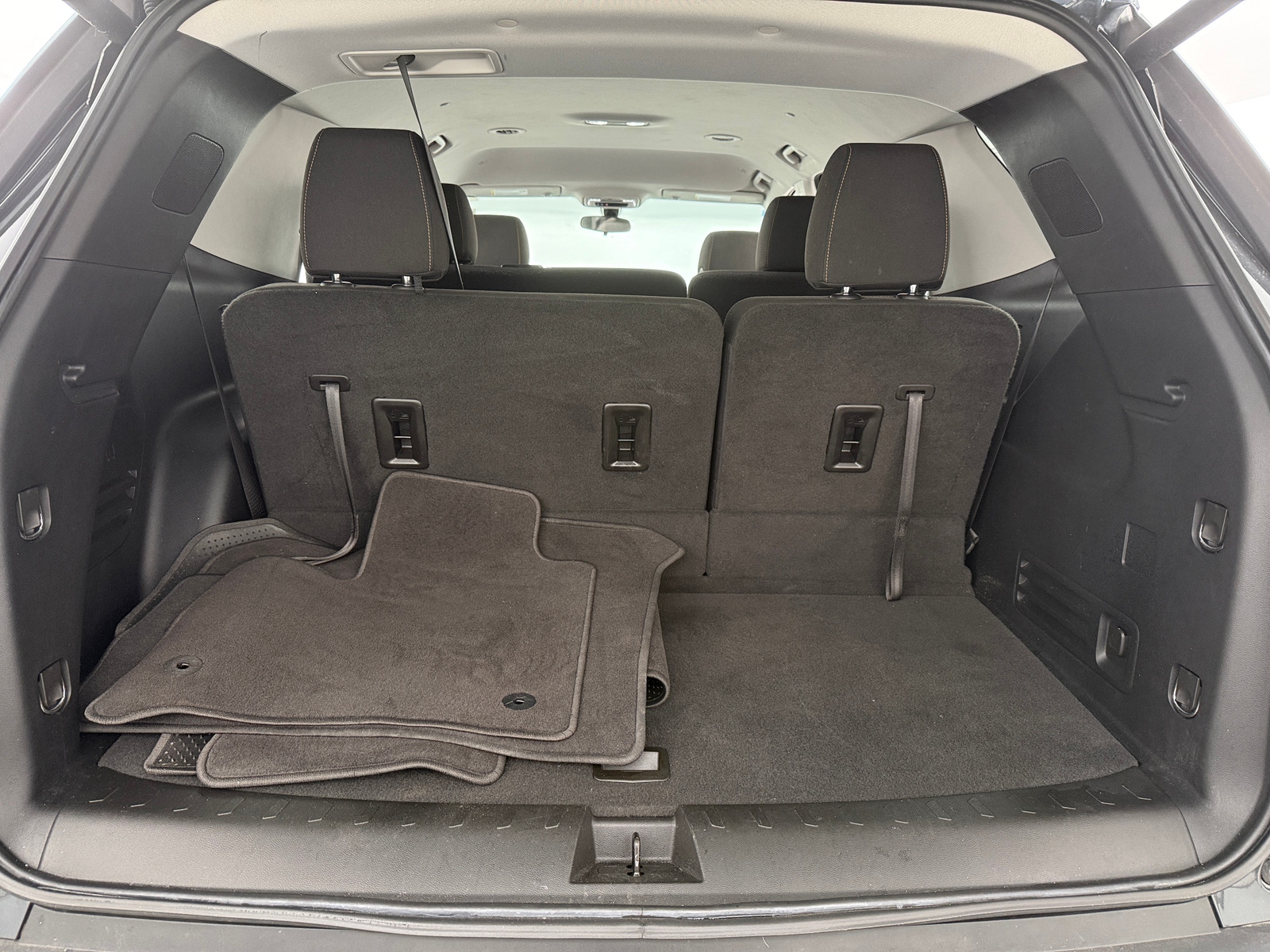 Thumbnail: 2021 Chevrolet Traverse - 7