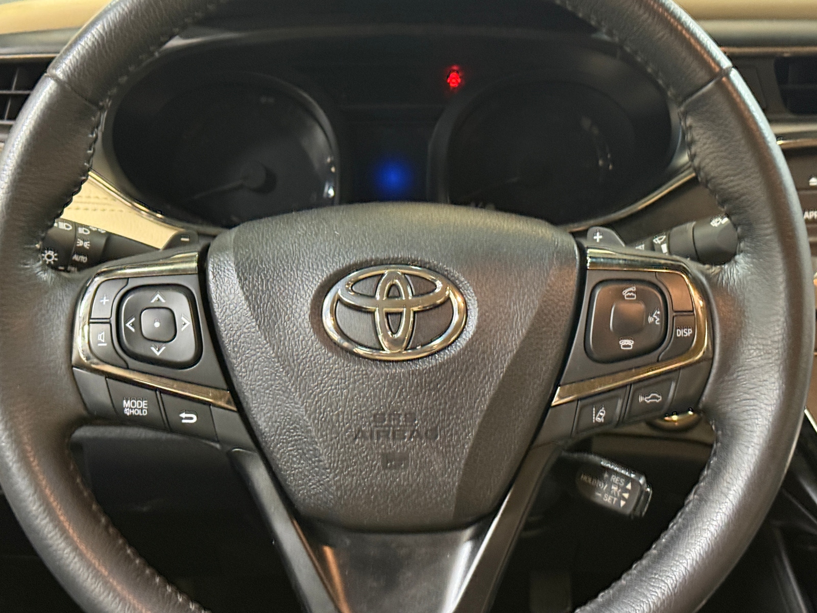 Thumbnail: 2017 Toyota Avalon - 4