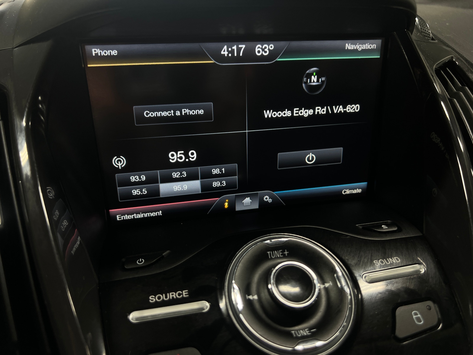 Thumbnail: 2014 Ford Escape - 3