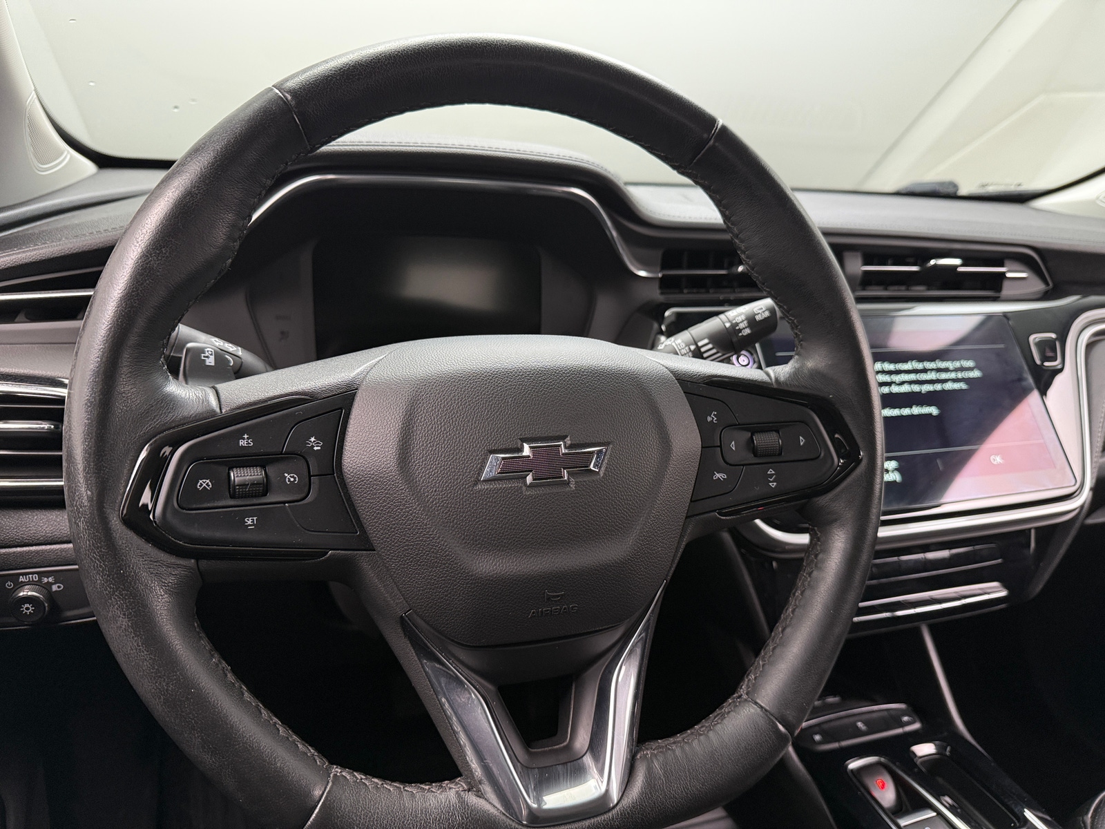 Thumbnail: 2023 Chevrolet Bolt EUV - 4