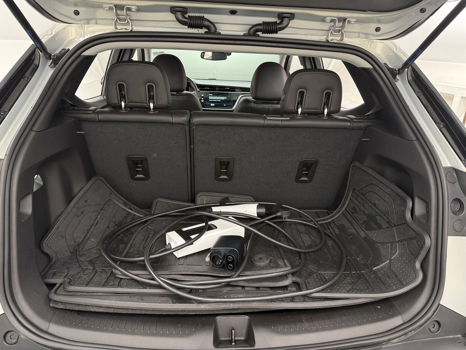 Thumbnail: 2023 Chevrolet Bolt EUV - 6