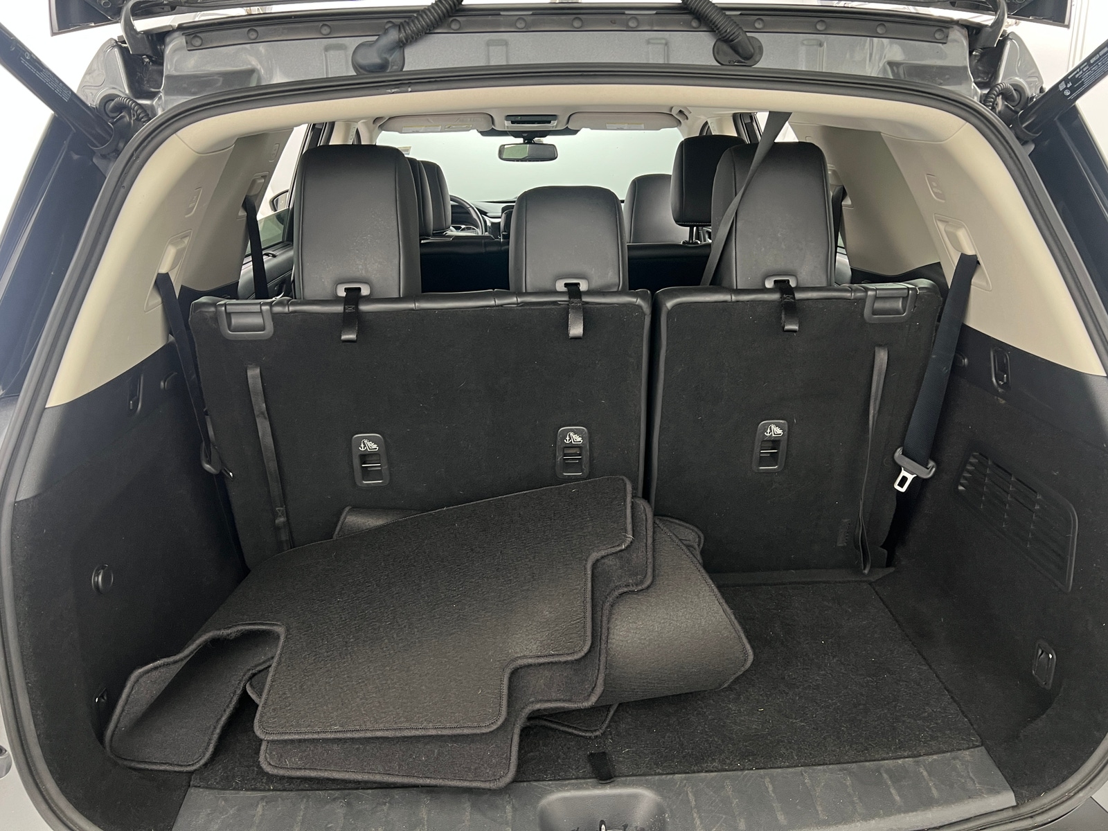 Thumbnail: 2022 Nissan Pathfinder - 6