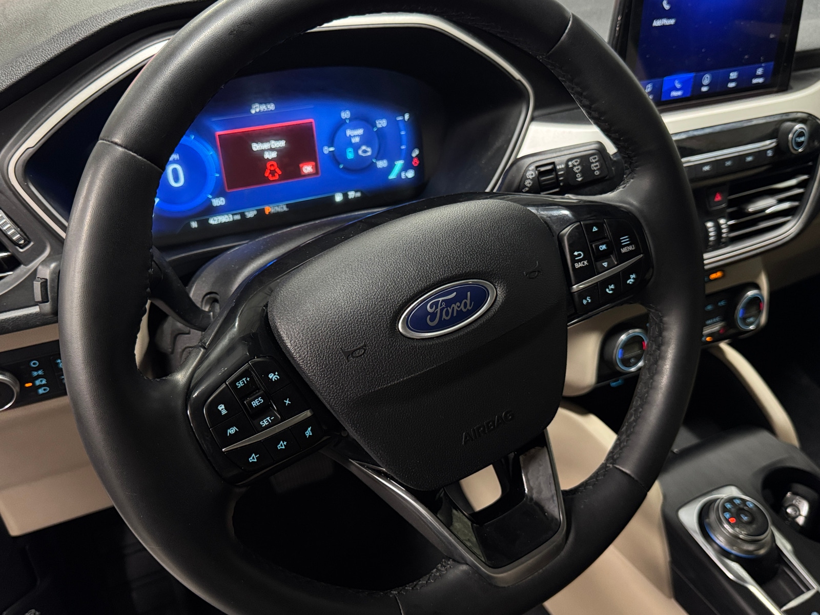 Thumbnail: 2021 Ford Escape - 4