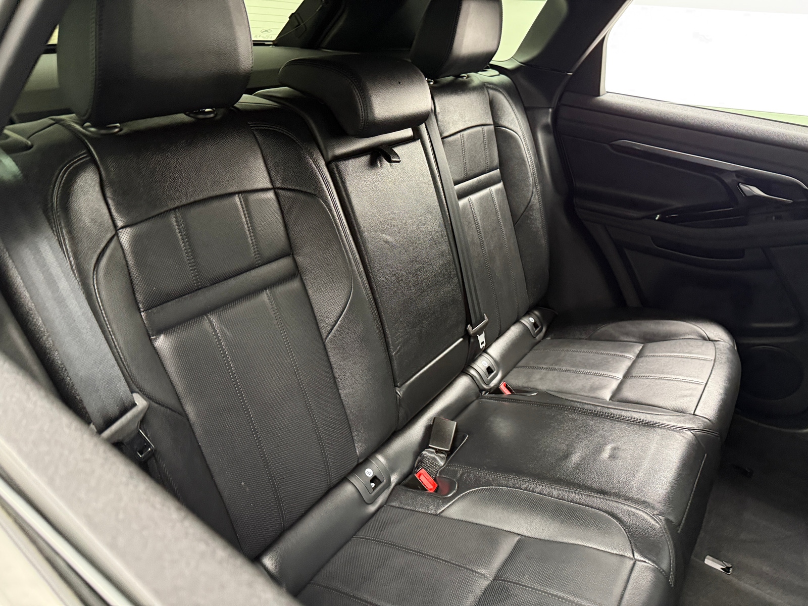 Thumbnail: 2022 Land Rover Range Rover Evoque - 5