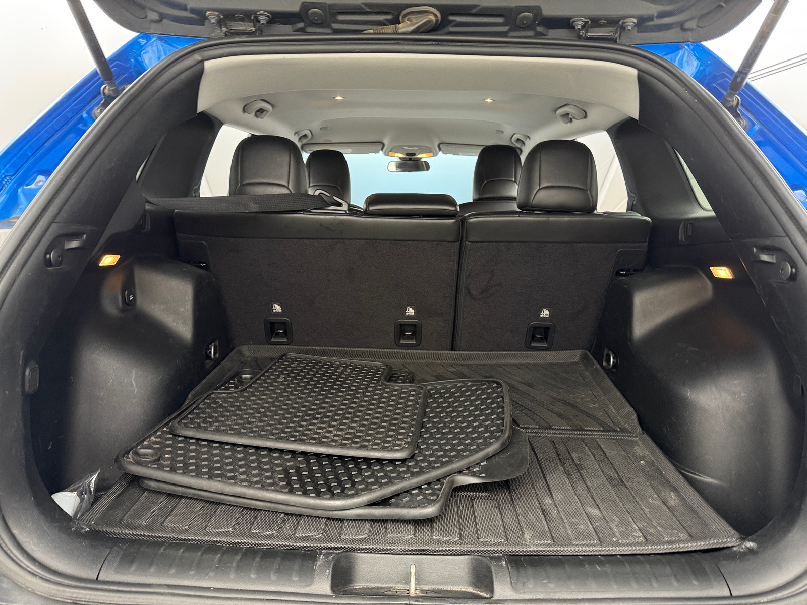 Thumbnail: 2020 Jeep Cherokee - 7