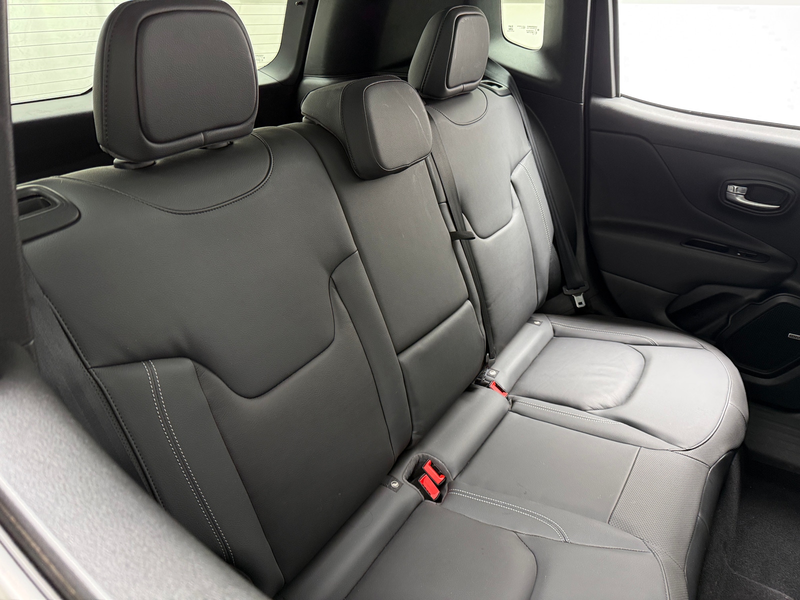 Thumbnail: 2021 Jeep Renegade - 5