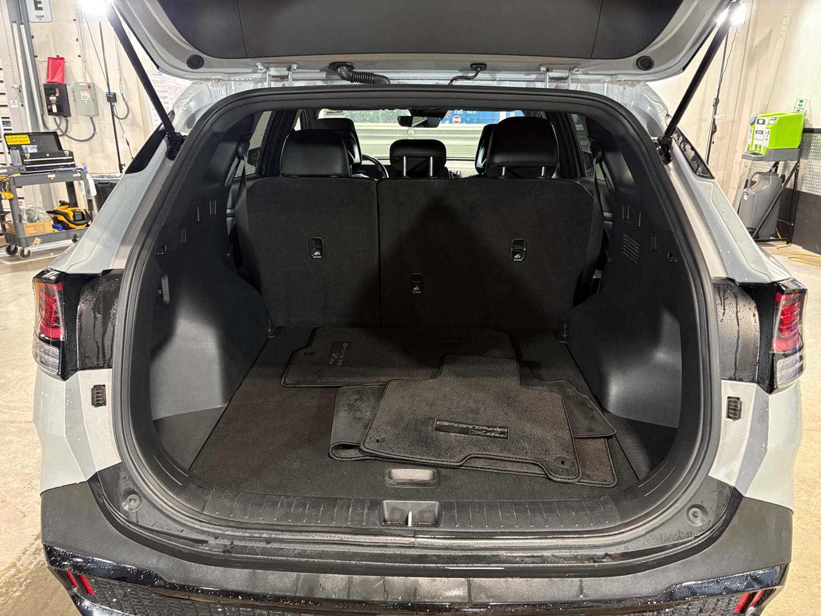 Thumbnail: 2025 Kia Sportage - 6