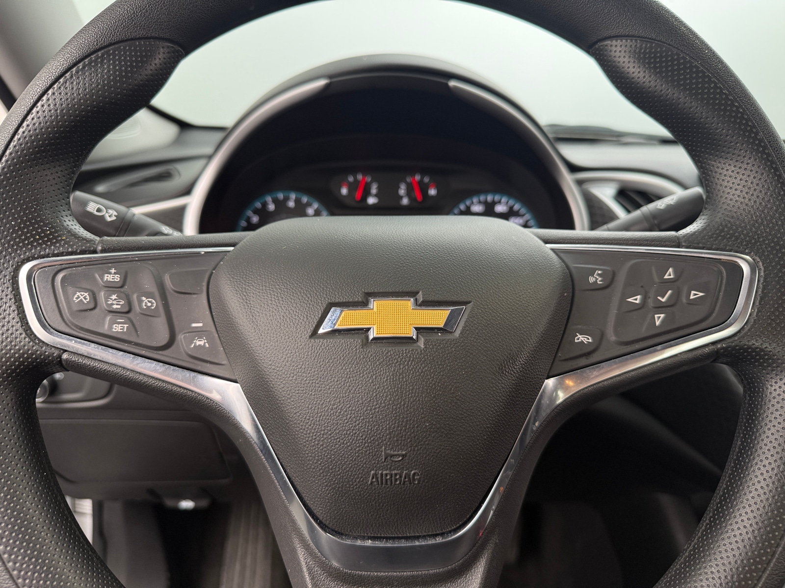 Thumbnail: 2024 Chevrolet Malibu - 5