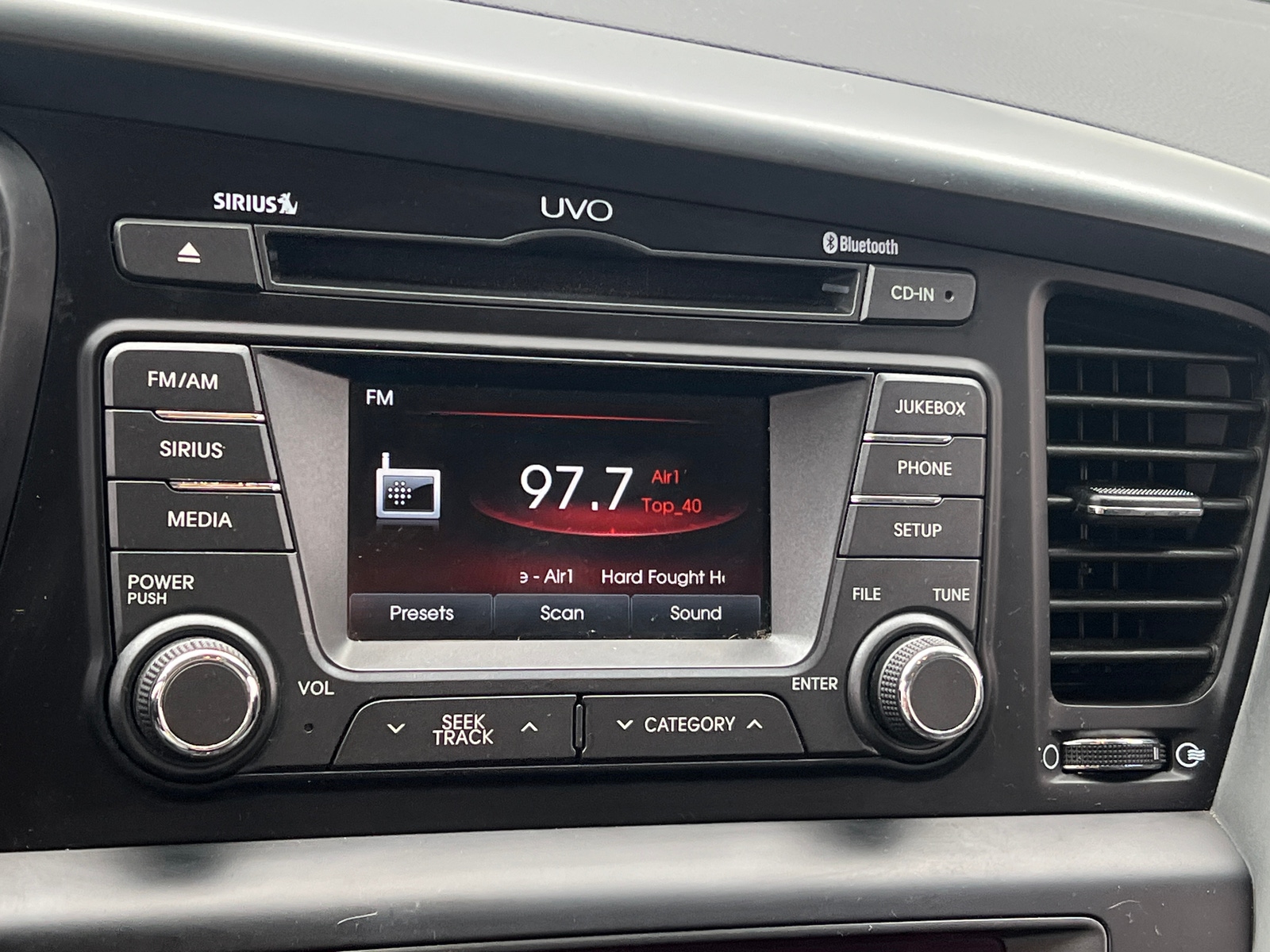 Thumbnail: 2013 Kia Optima - 4