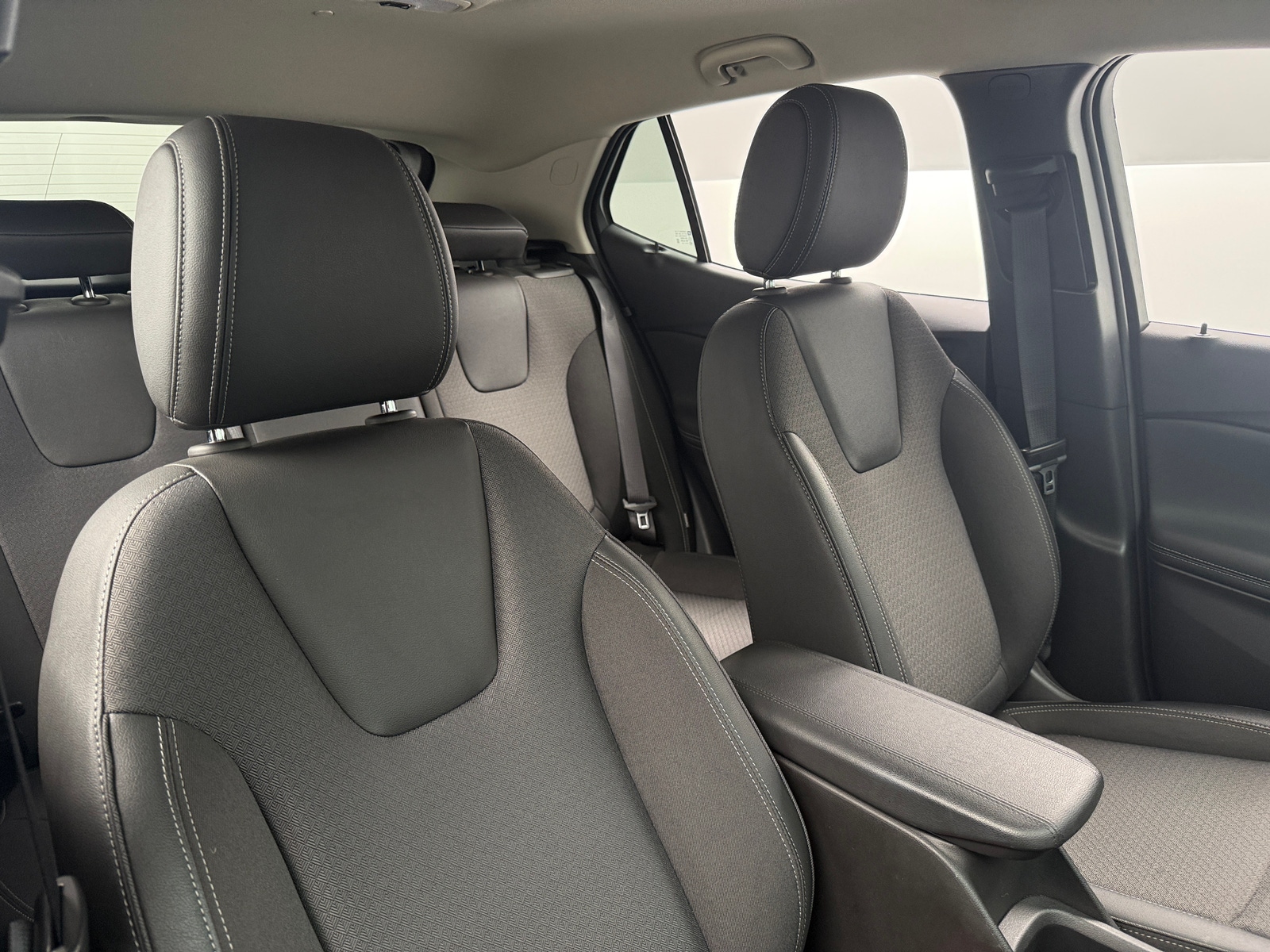 Thumbnail: 2025 Buick Encore GX - 2