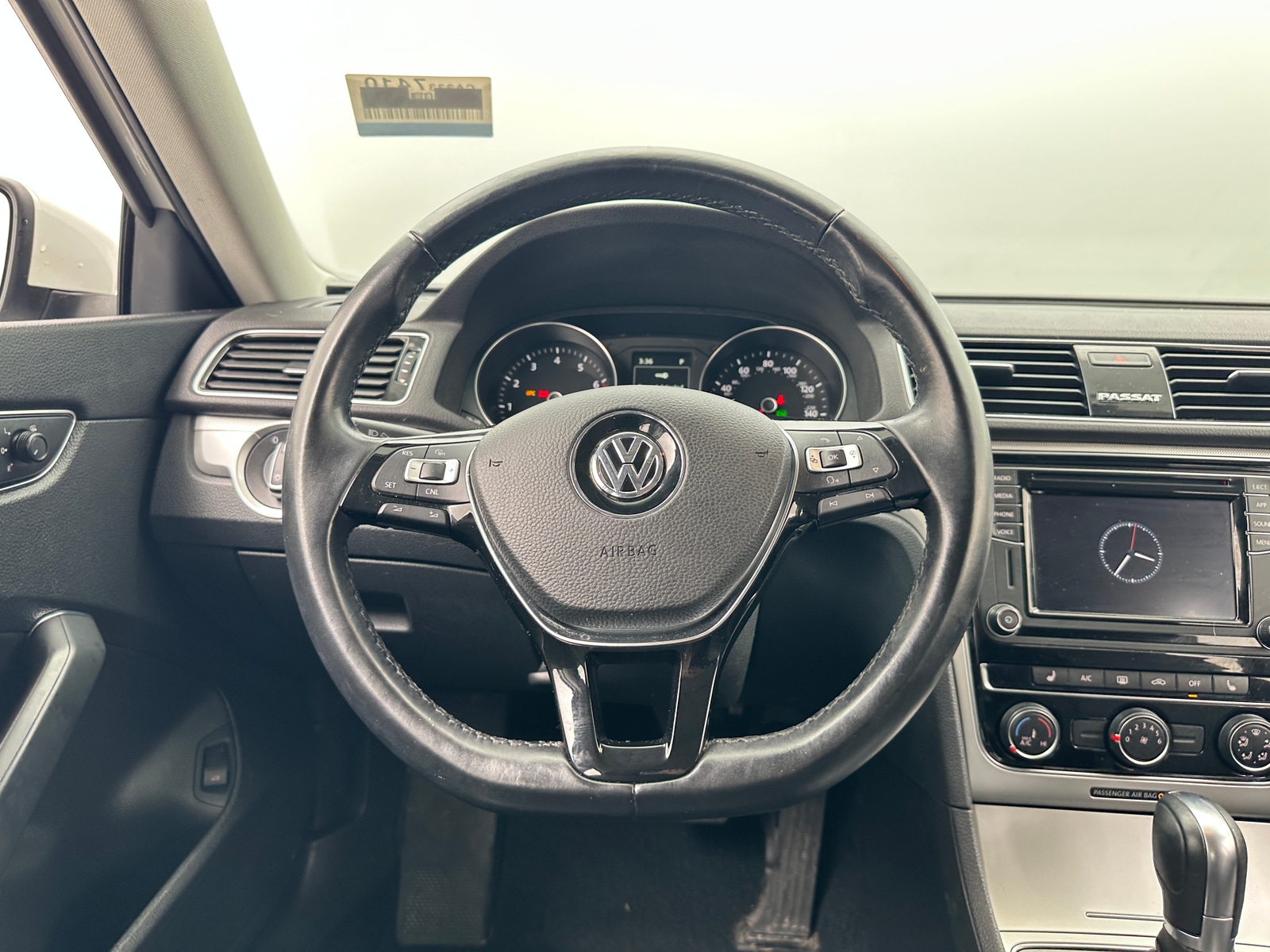 Thumbnail: 2019 Volkswagen Passat - 4