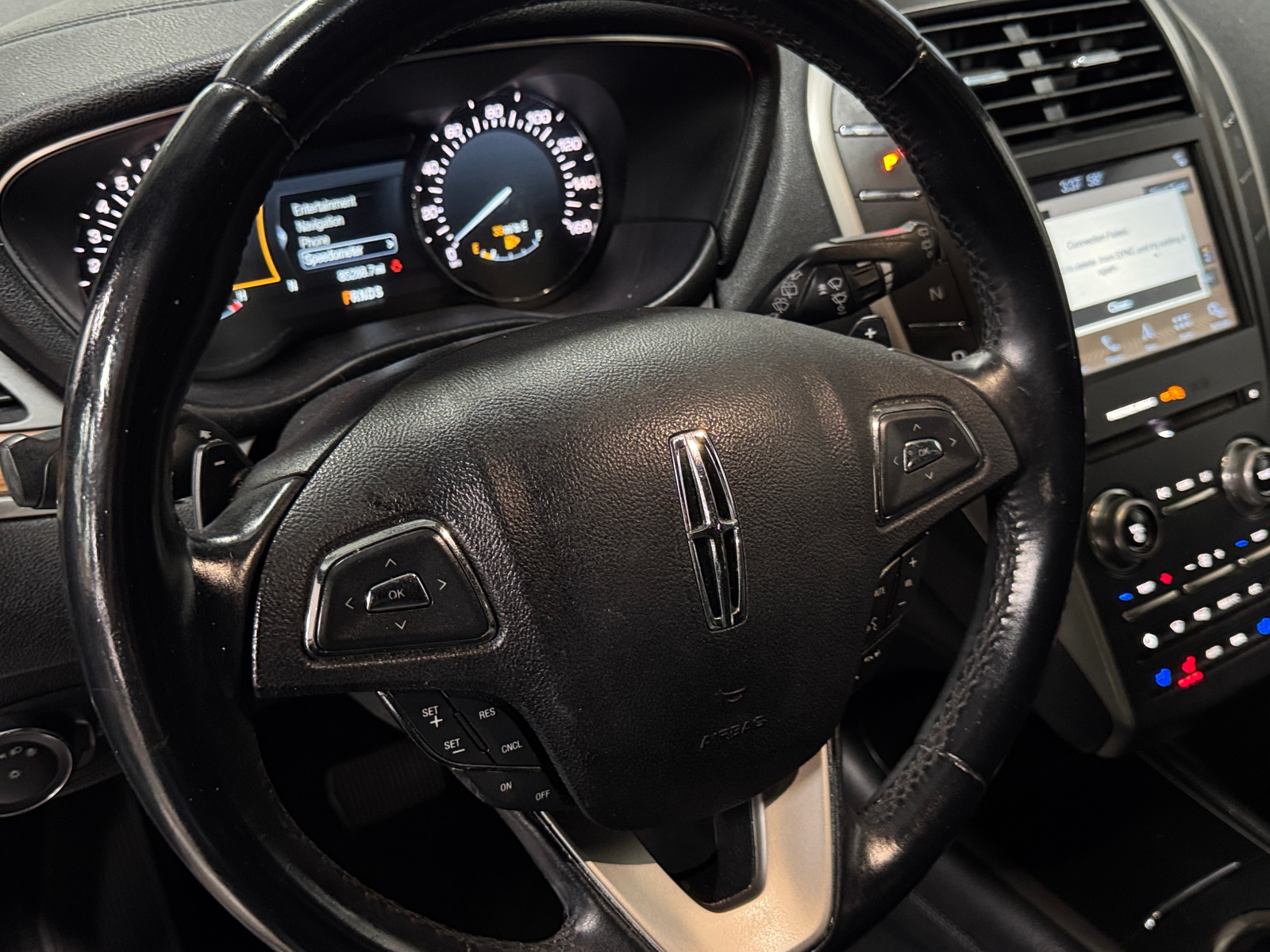 Thumbnail: 2017 Lincoln MKC - 4