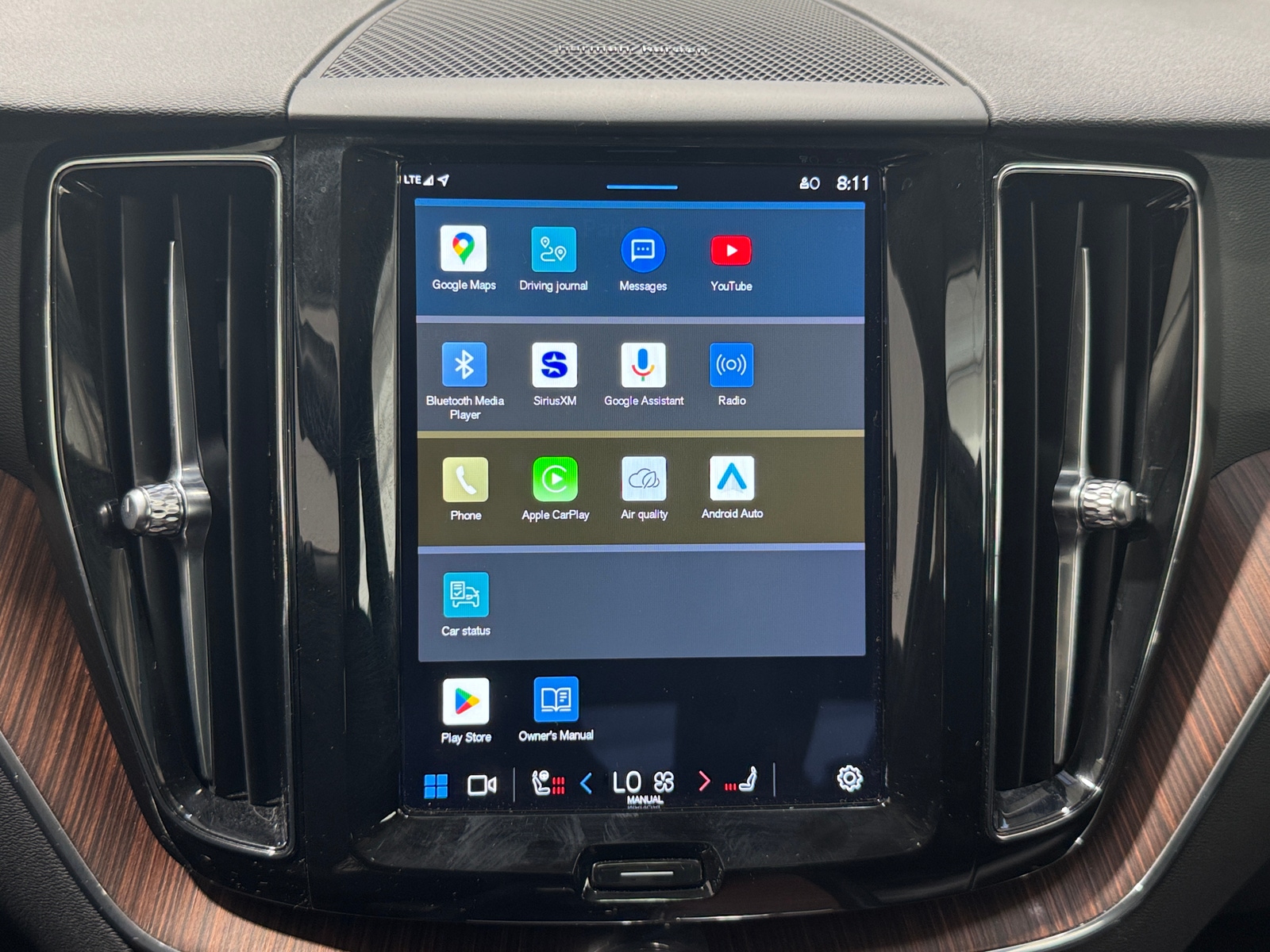 Thumbnail: 2023 Volvo XC60 - 3