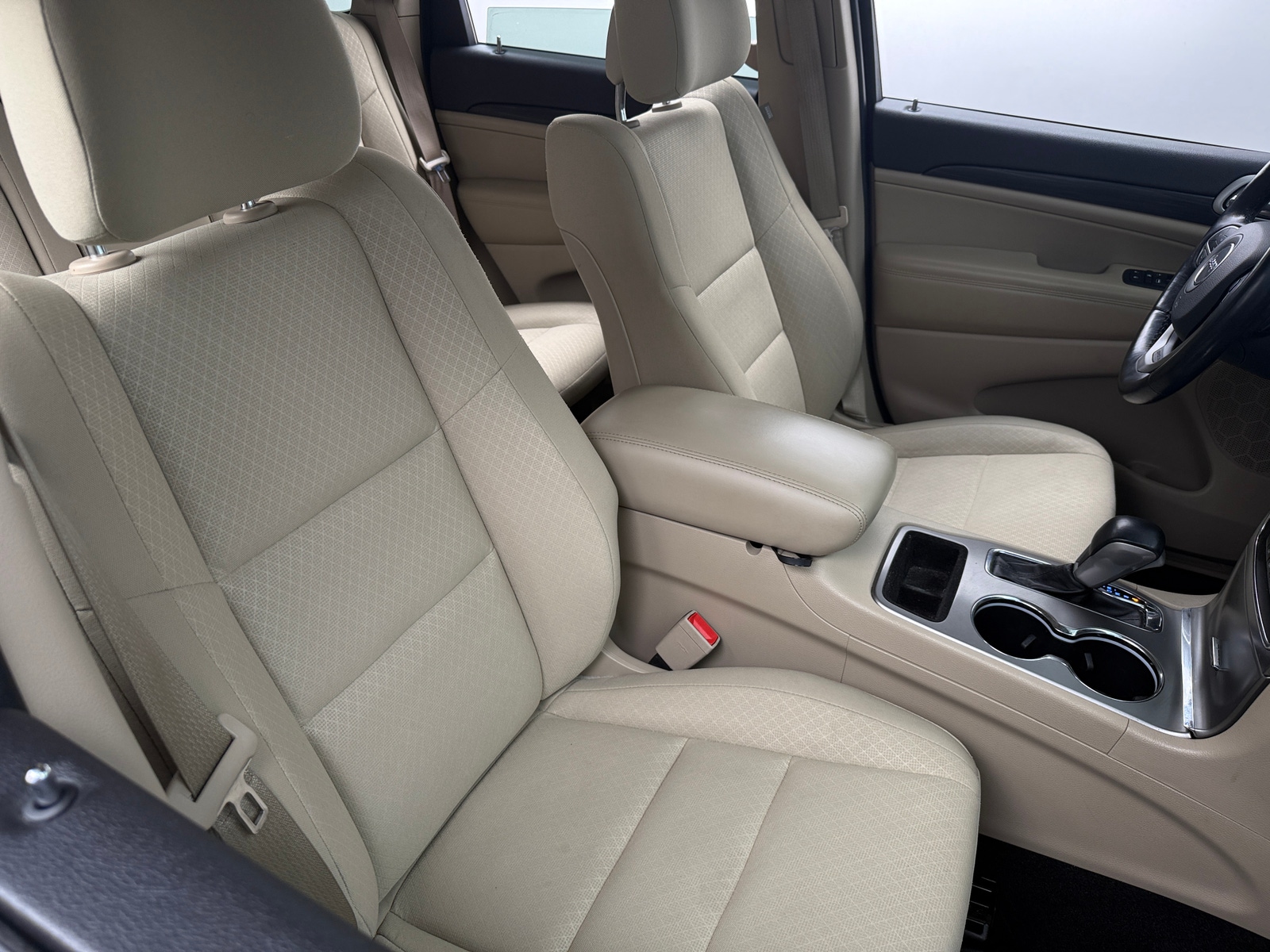 Thumbnail: 2020 Jeep Grand Cherokee - 2