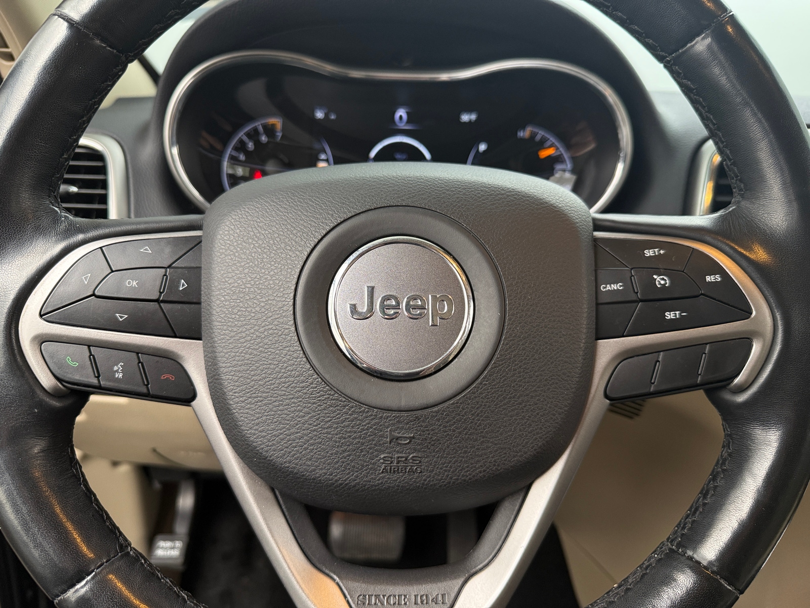 Thumbnail: 2020 Jeep Grand Cherokee - 5