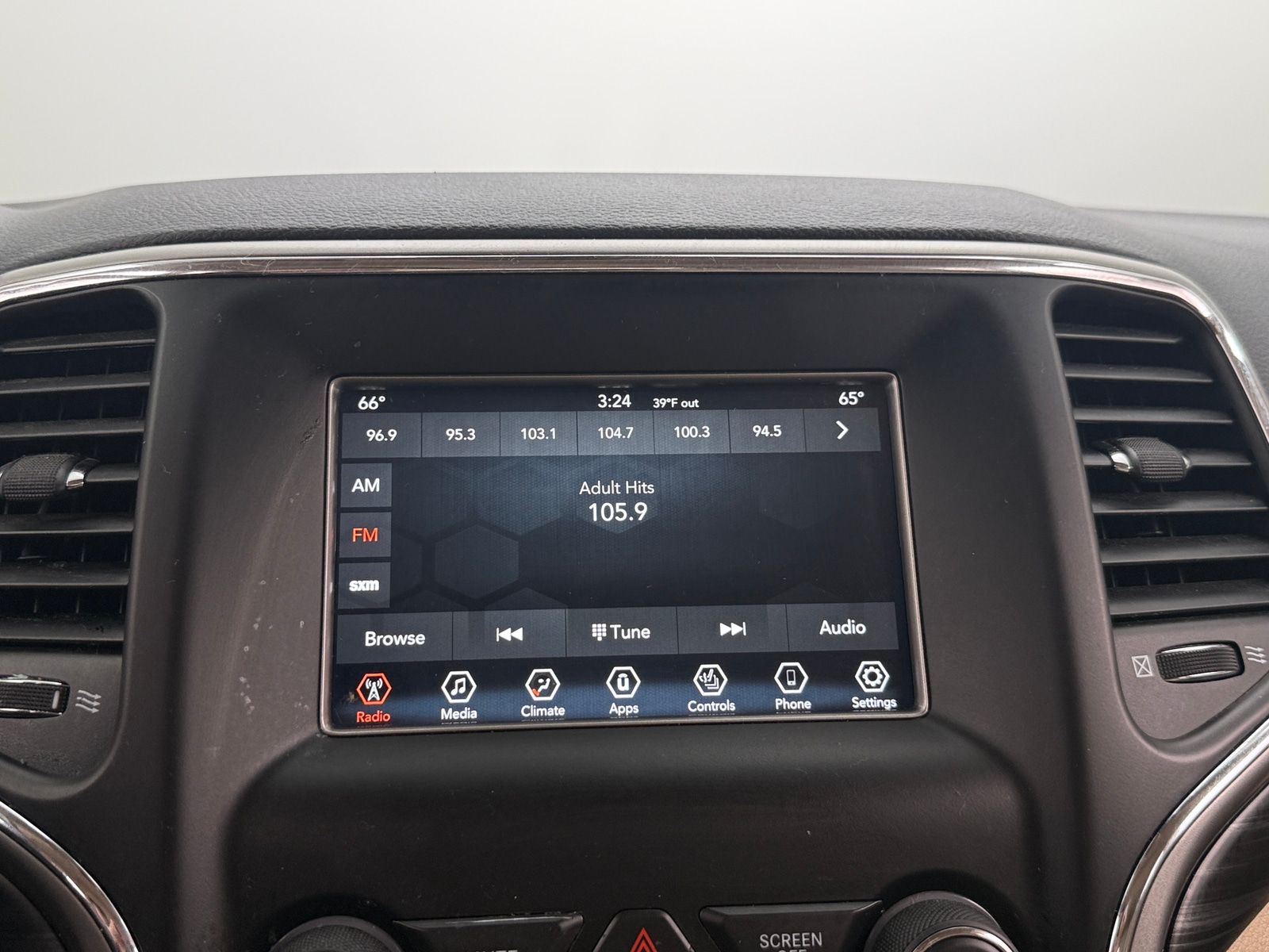 Thumbnail: 2020 Jeep Grand Cherokee - 4