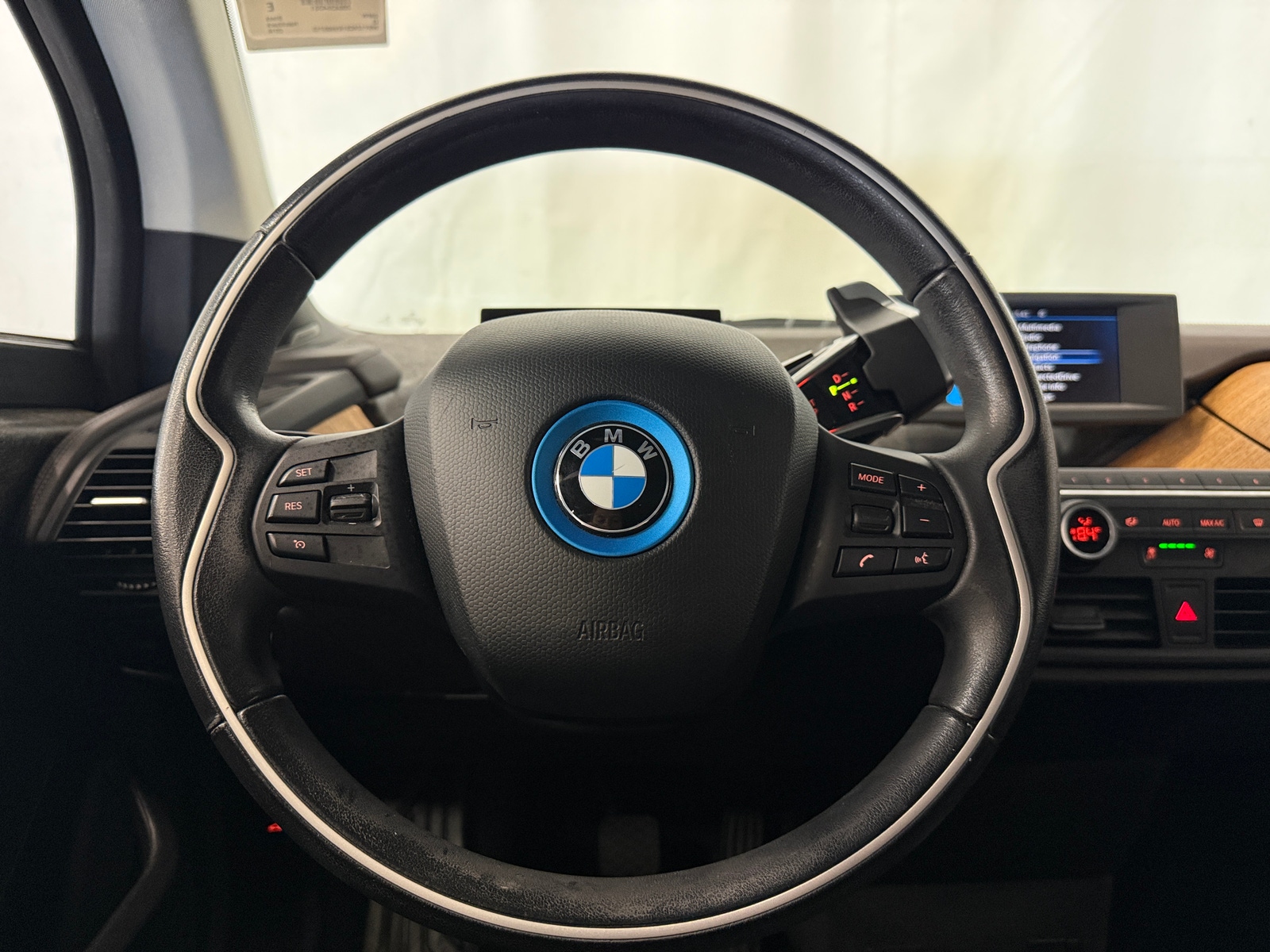 Thumbnail: 2016 BMW i3 - 4