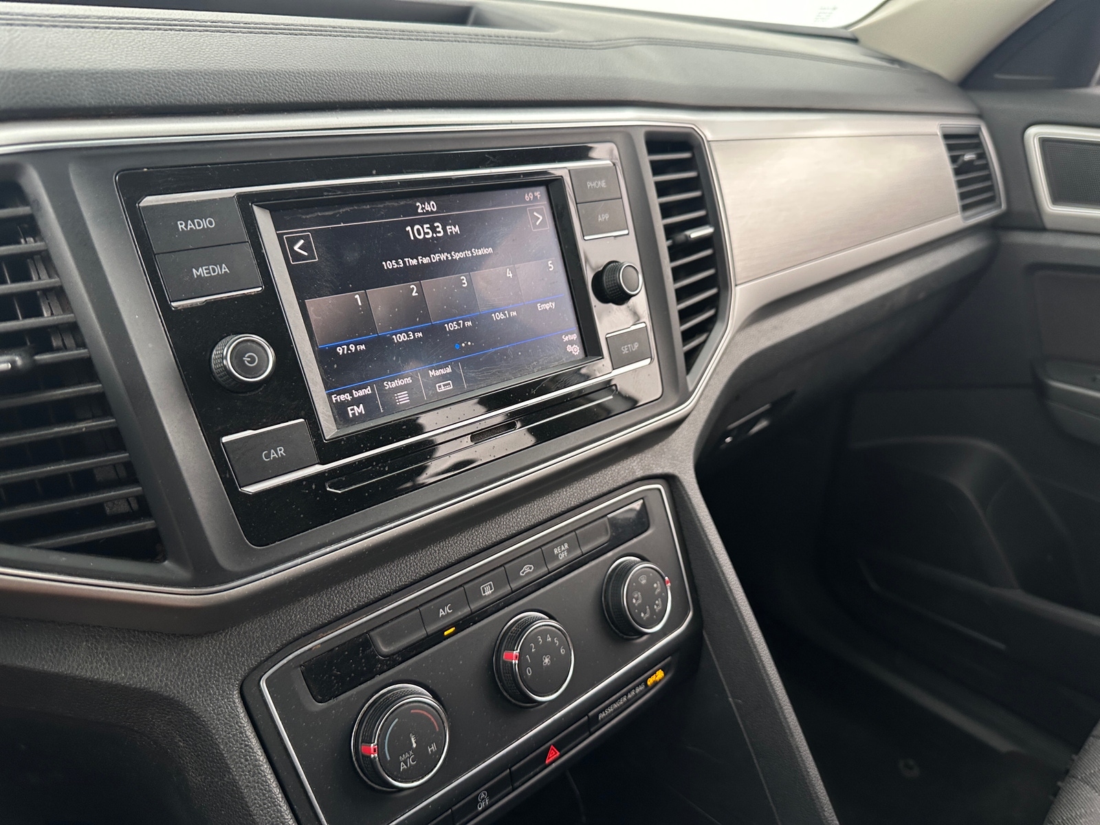 Thumbnail: 2018 Volkswagen Atlas - 4