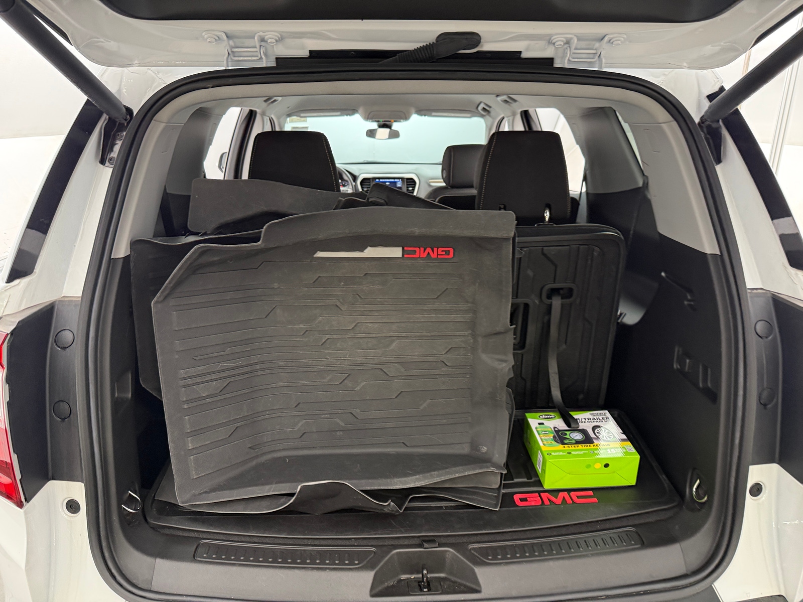 Thumbnail: 2023 GMC Acadia - 7