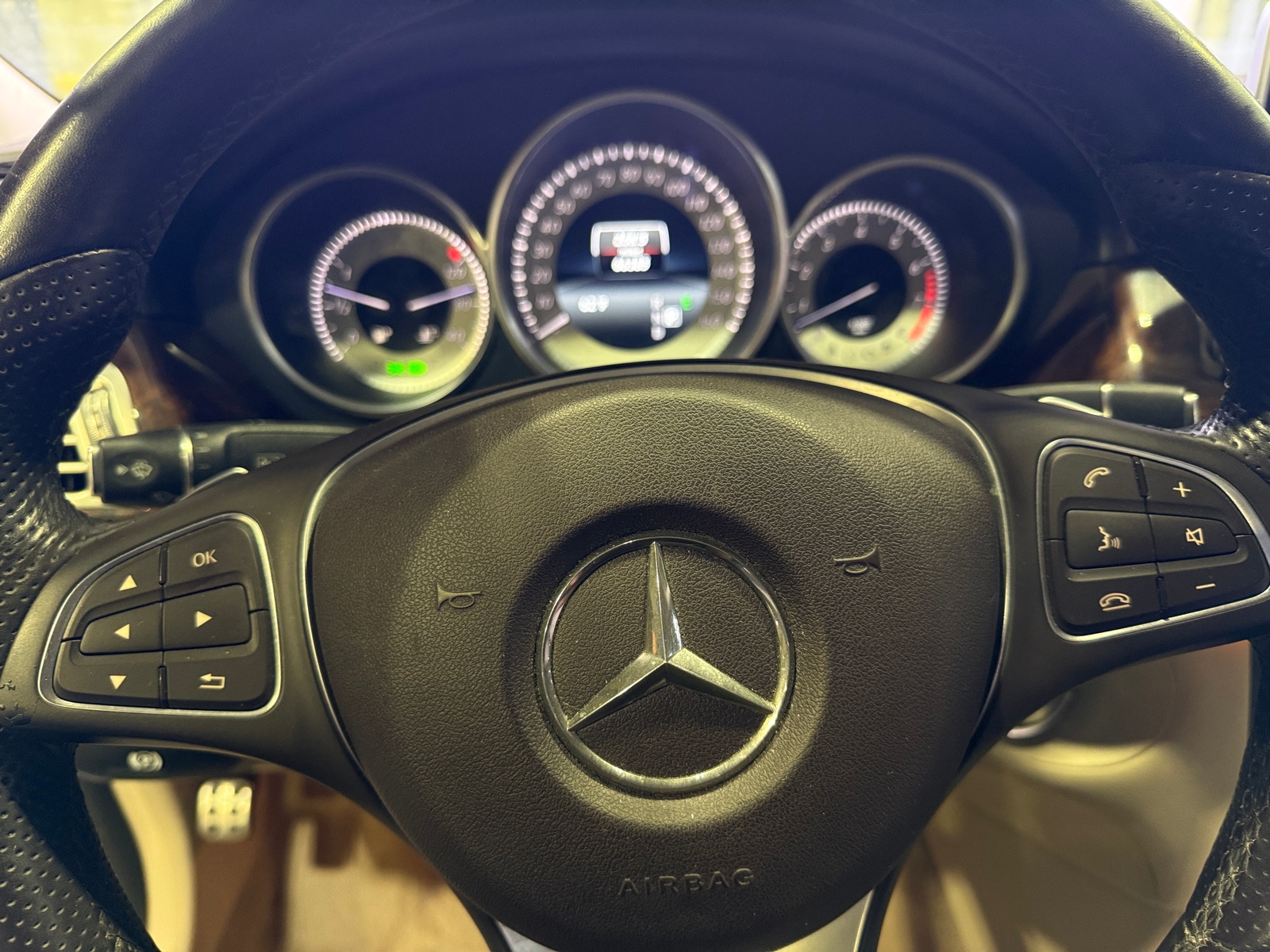 Thumbnail: 2016 Mercedes-Benz CLS - 4