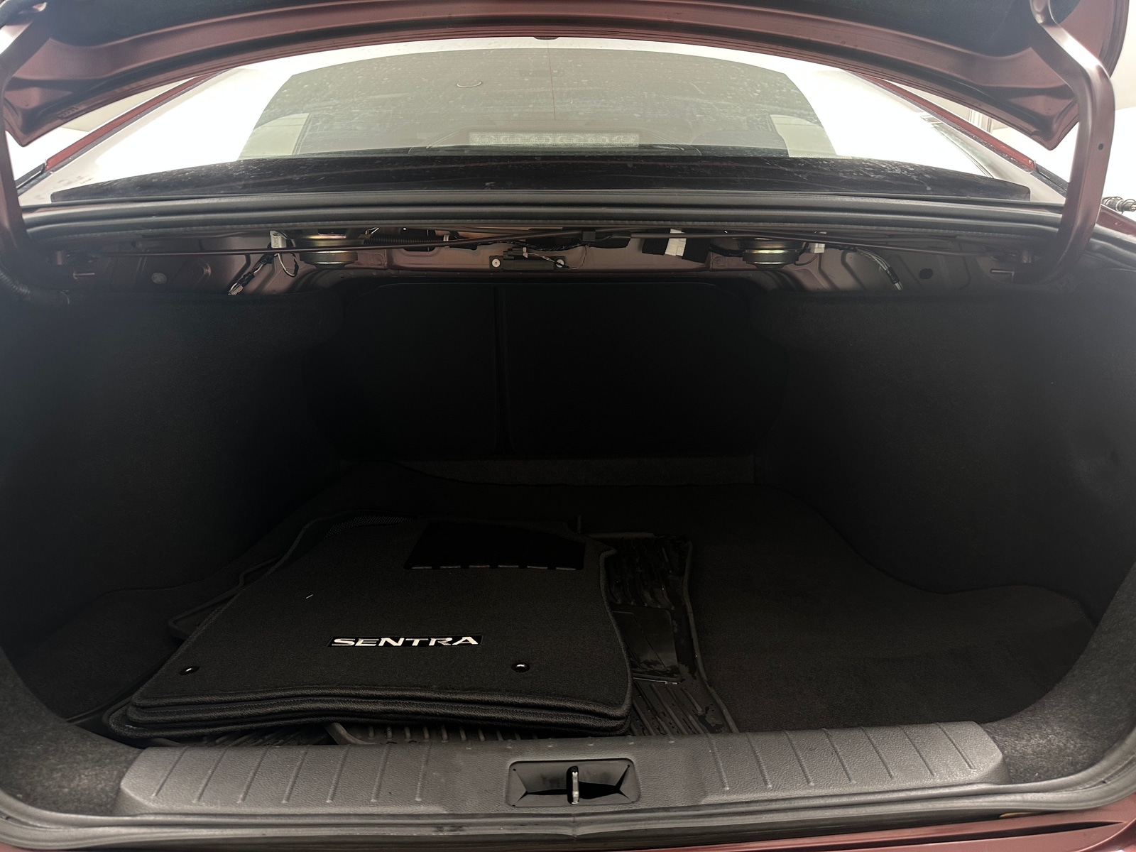 Thumbnail: 2023 Nissan Sentra - 7