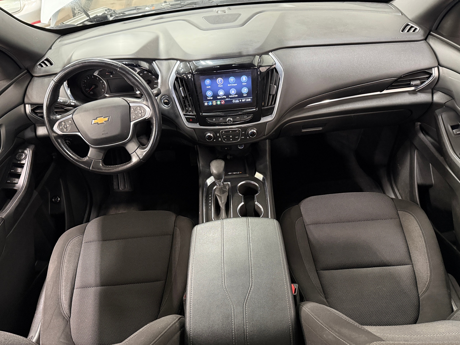 Thumbnail: 2022 Chevrolet Traverse - 3