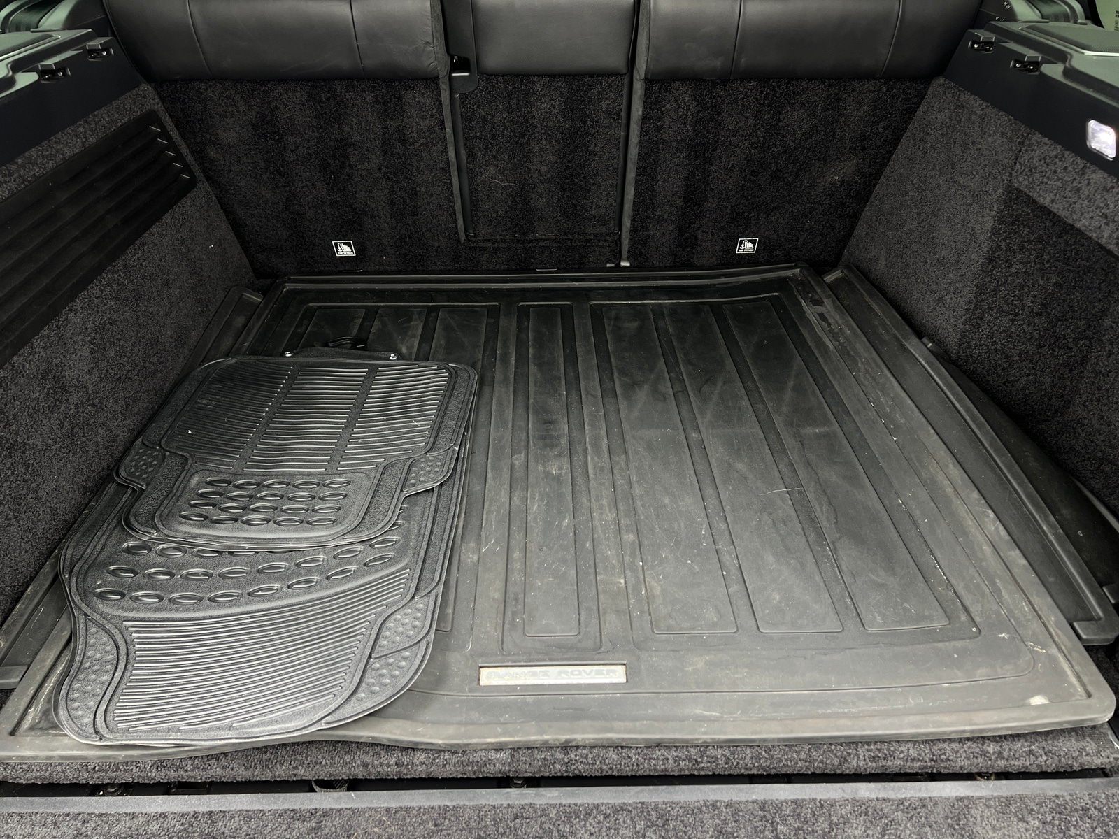 Thumbnail: 2017 Land Rover Range Rover - 6