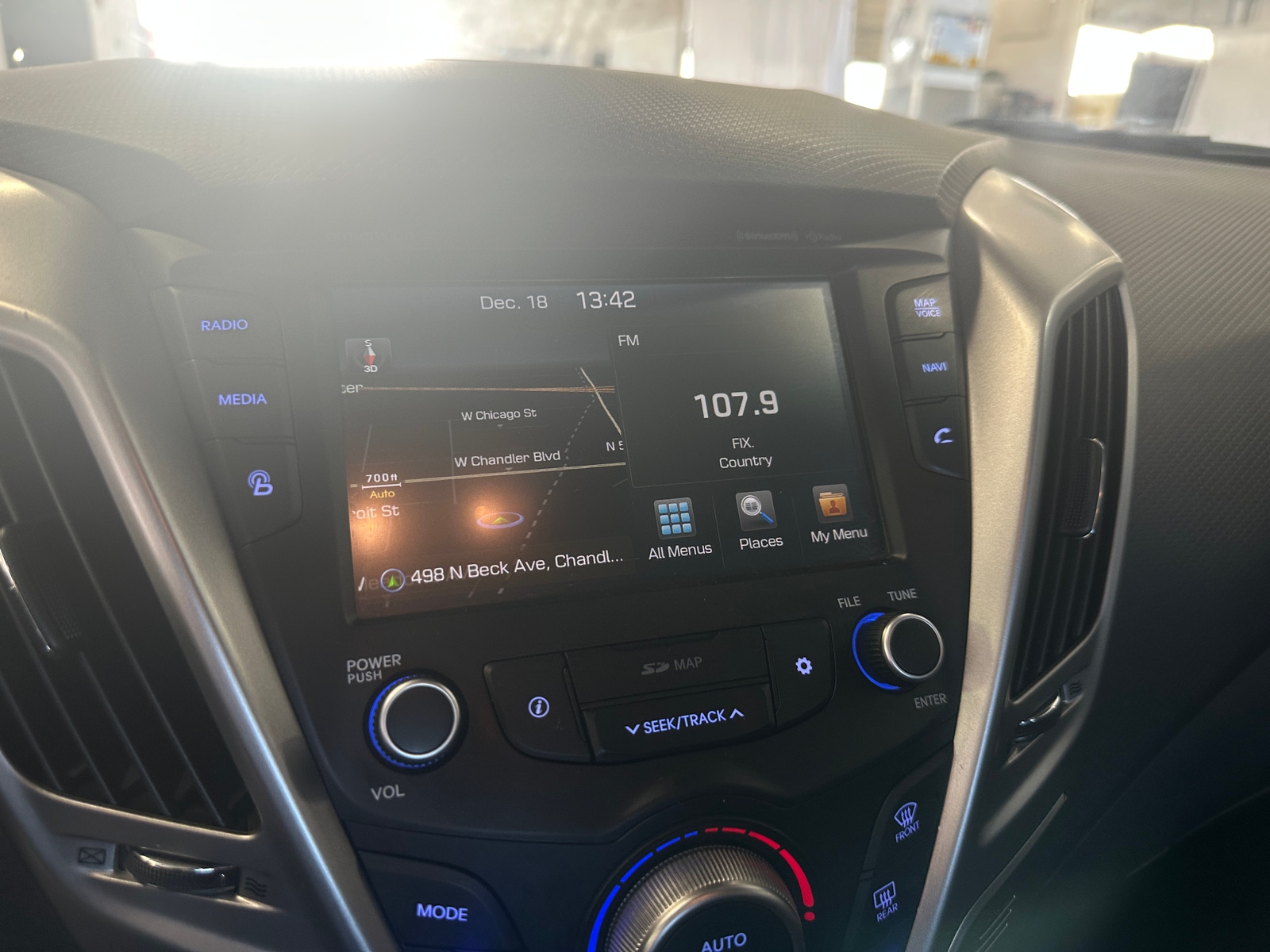 Thumbnail: 2017 Hyundai Veloster - 3