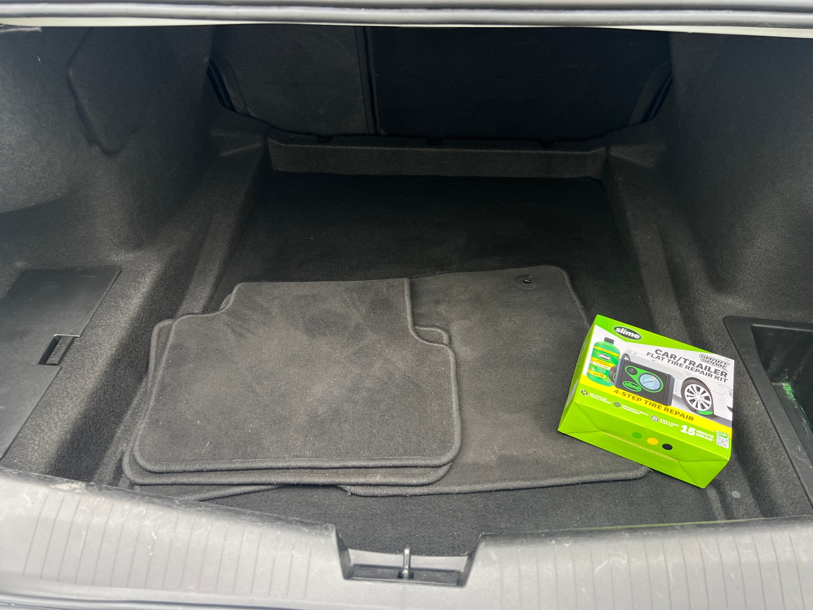 Thumbnail: 2024 Cadillac CT4 - 6