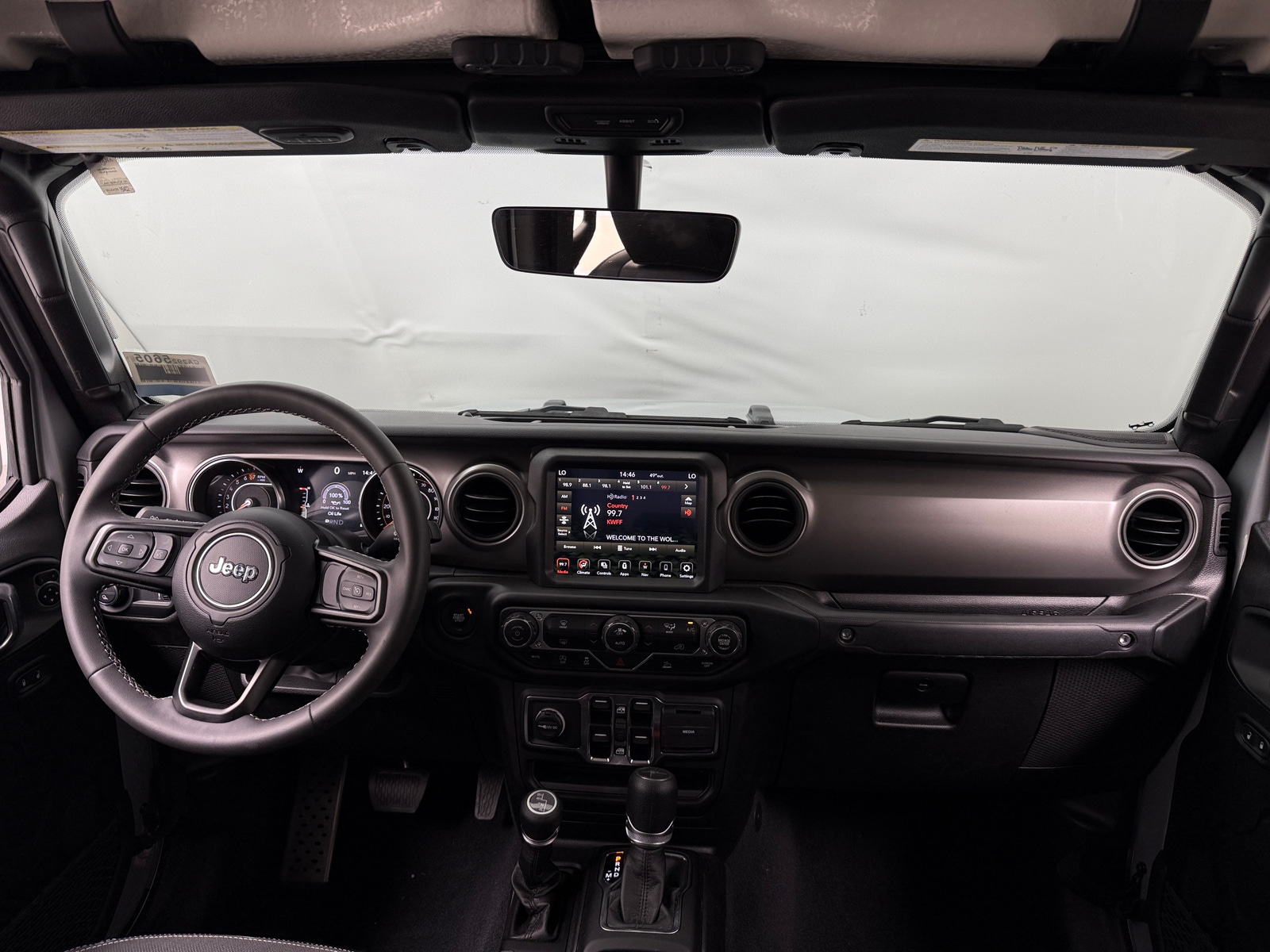 Thumbnail: 2023 Jeep Gladiator - 2