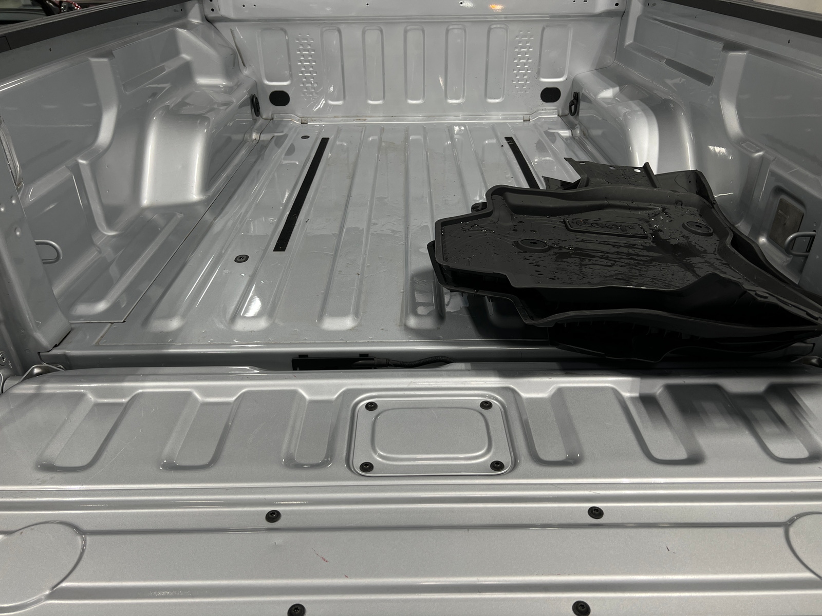 Thumbnail: 2023 Jeep Gladiator - 6