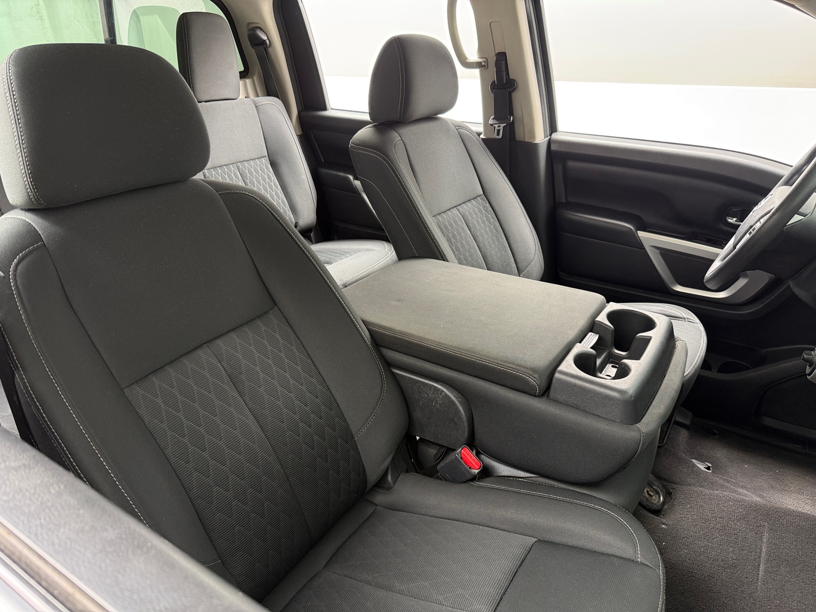 Thumbnail: 2018 Nissan Titan - 2