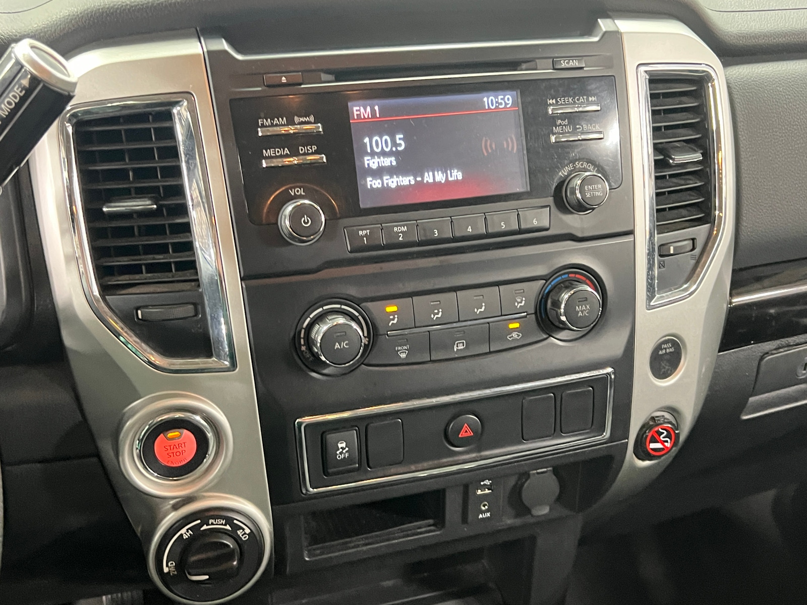 Thumbnail: 2018 Nissan Titan - 4