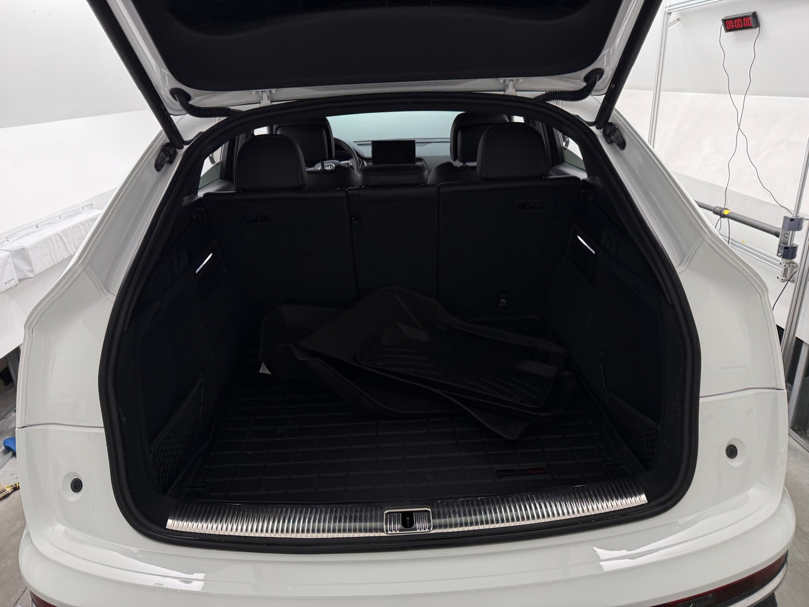 Thumbnail: 2023 Audi SQ5 - 6