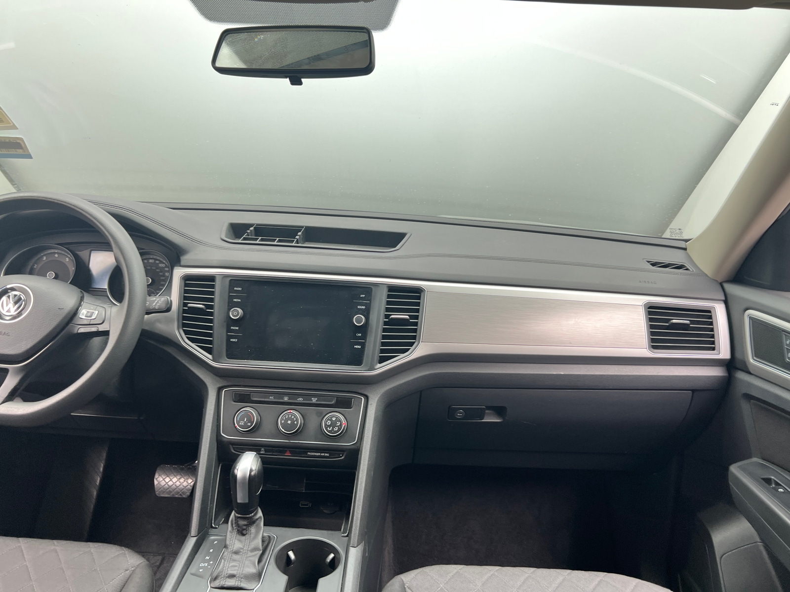 Thumbnail: 2018 Volkswagen Atlas - 3