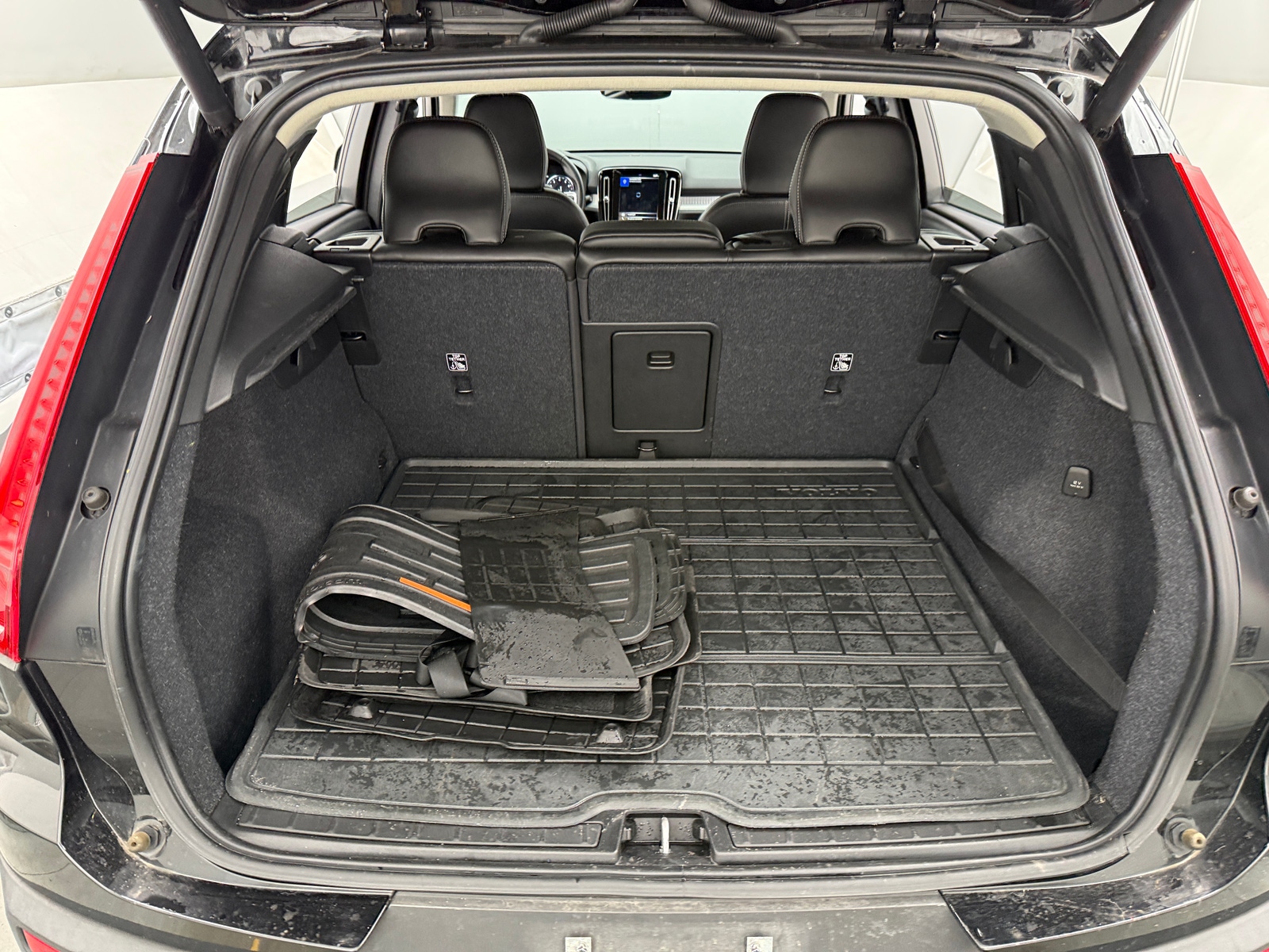 Thumbnail: 2019 Volvo XC40 - 6