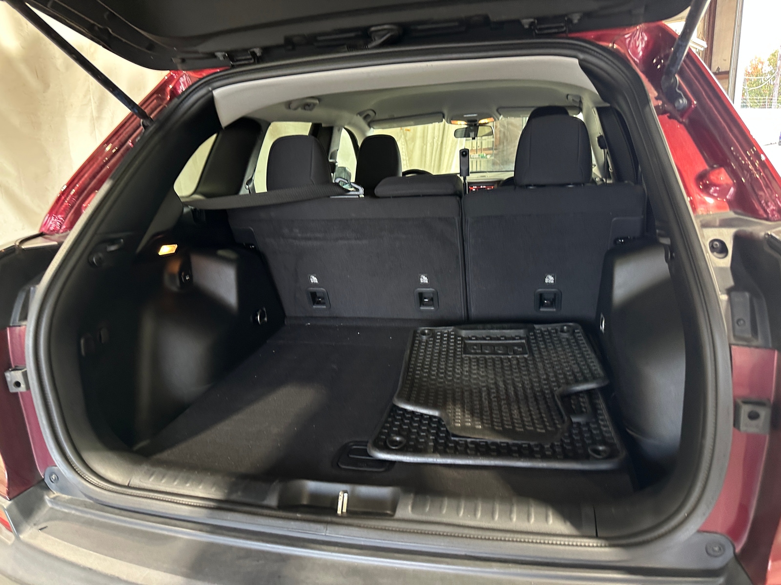 Thumbnail: 2020 Jeep Cherokee - 7