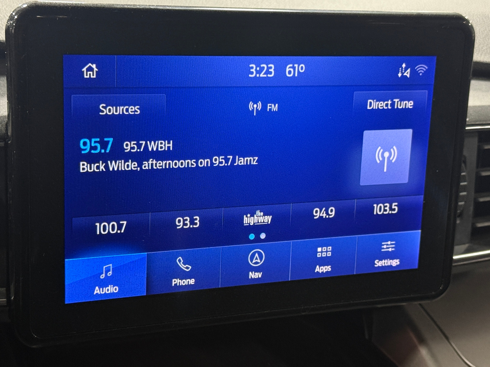 Thumbnail: 2021 Ford Explorer - 4