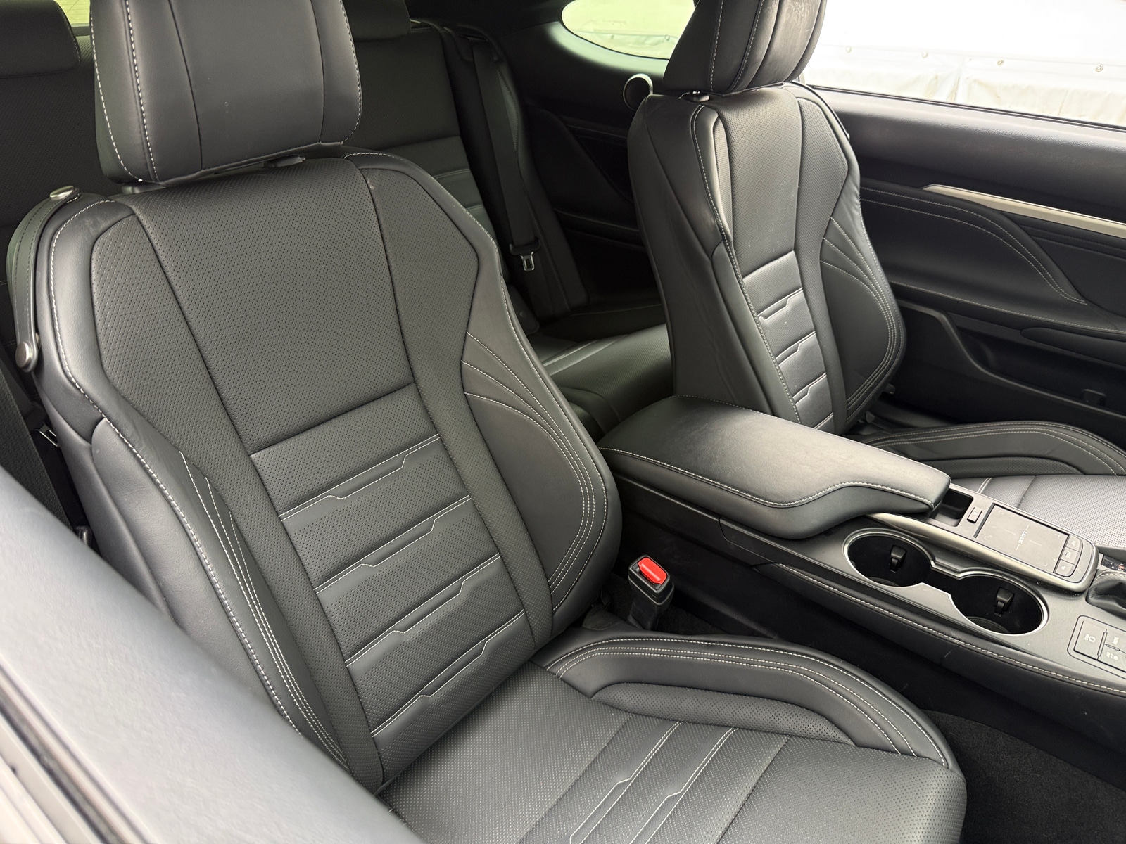 Thumbnail: 2022 Lexus RC - 2